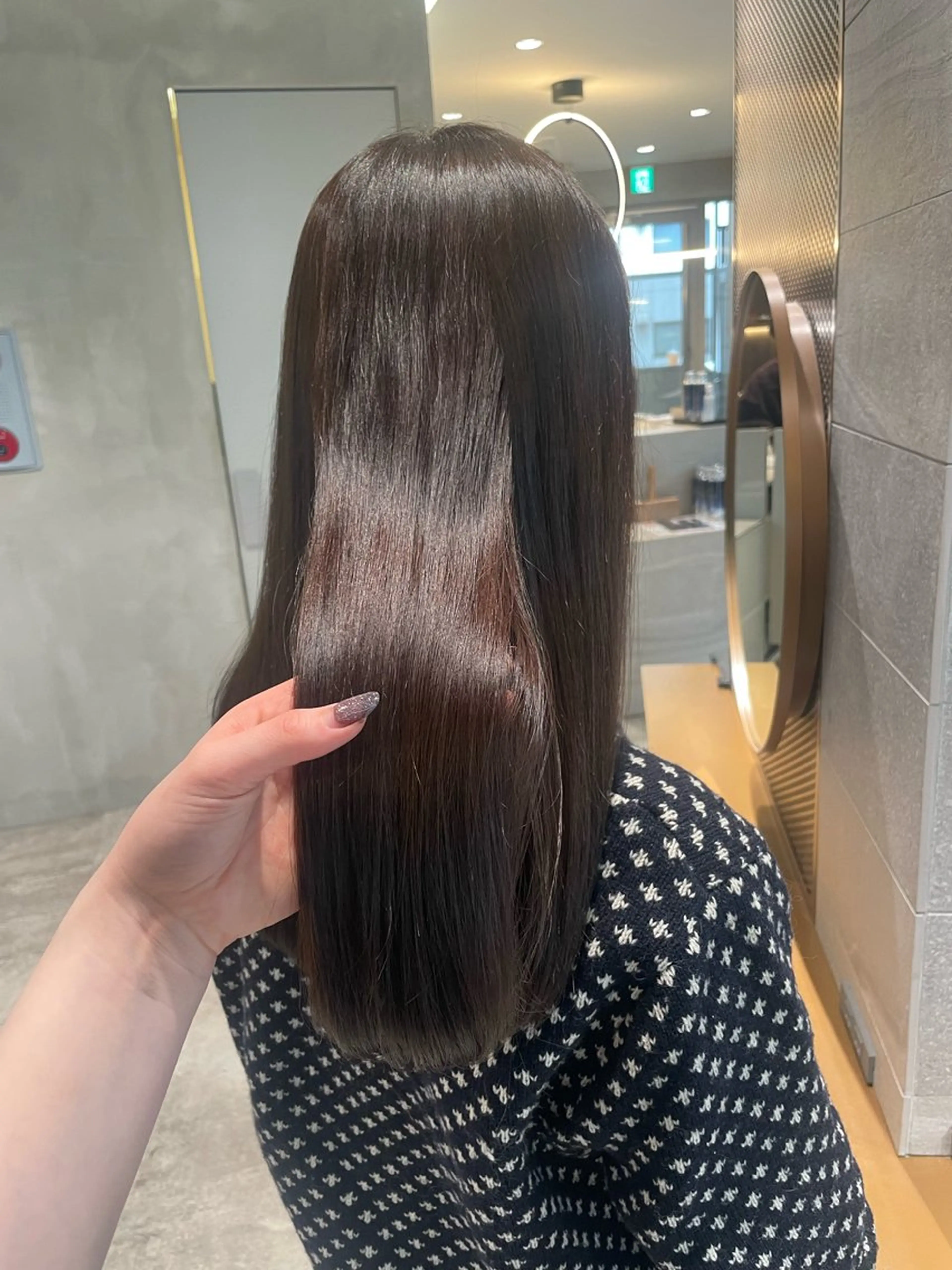 ミディアム カラー Toiro 新宿所属・新宿/新宿三丁目 yuinaのヘアスタイル