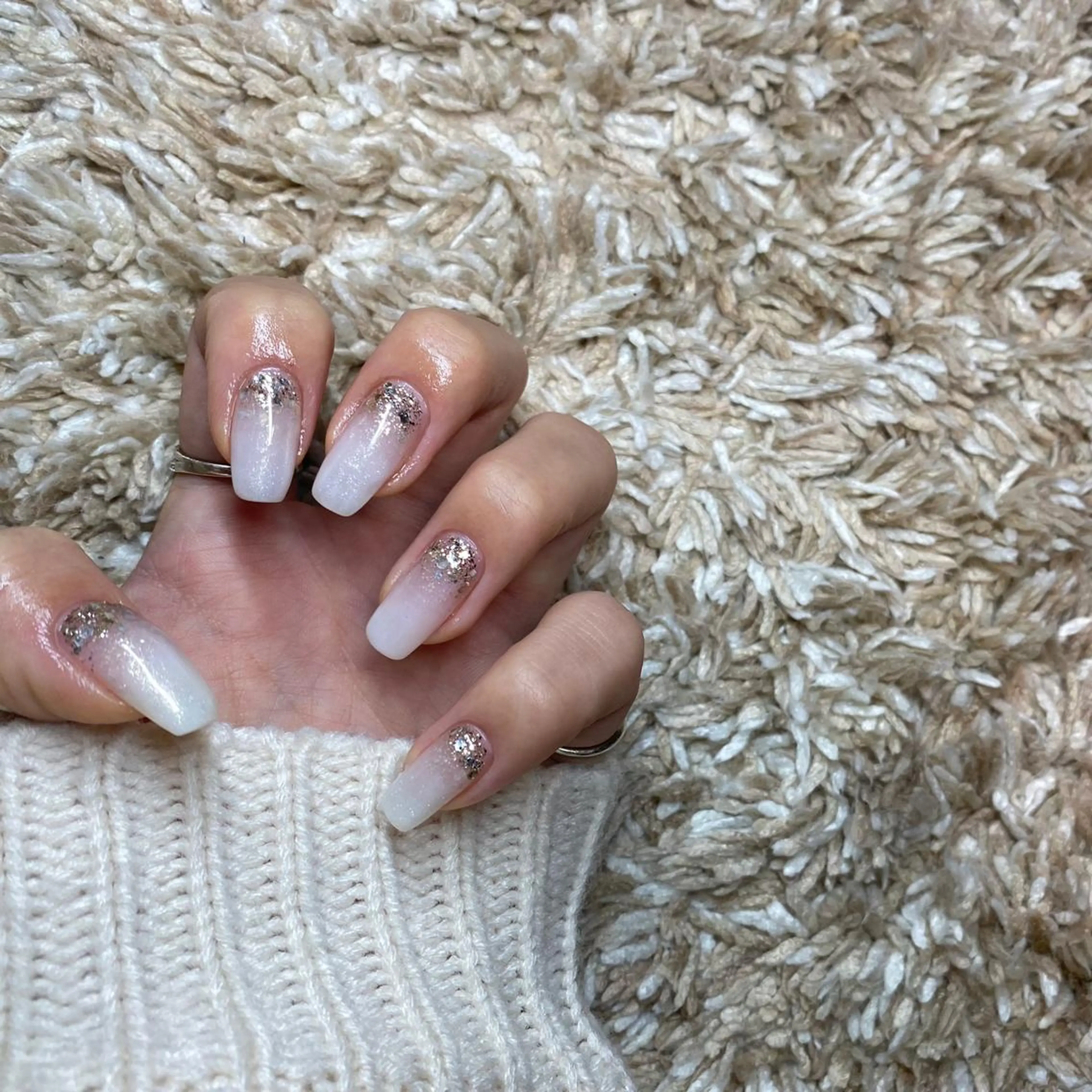 ネイル グラデーション ホワイト RandP ｰikumiのネイルデザイン