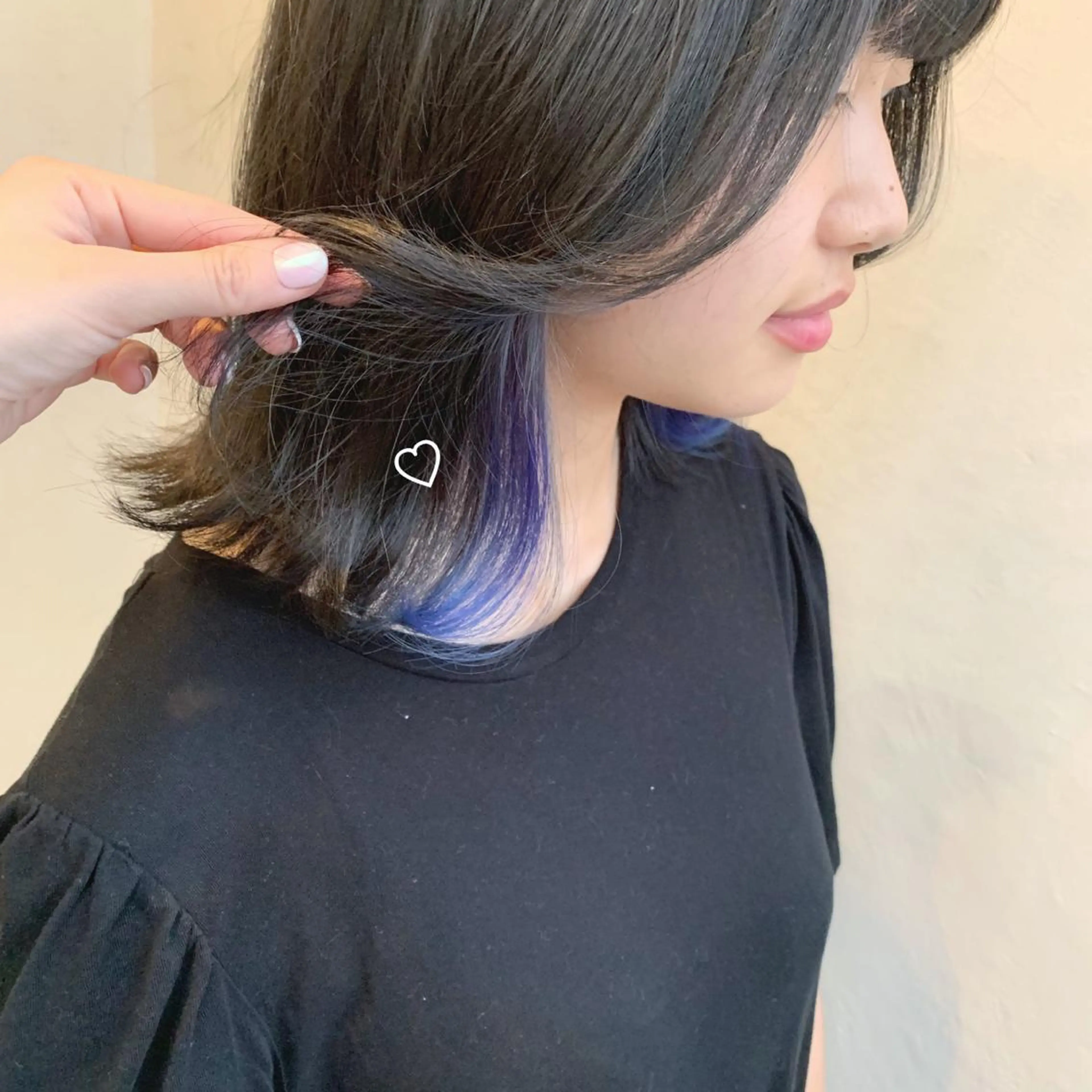 セミロング アッシュ 外ハネヘア mako🌷ミニモ 限定クーポン多数🆕のヘアスタイル