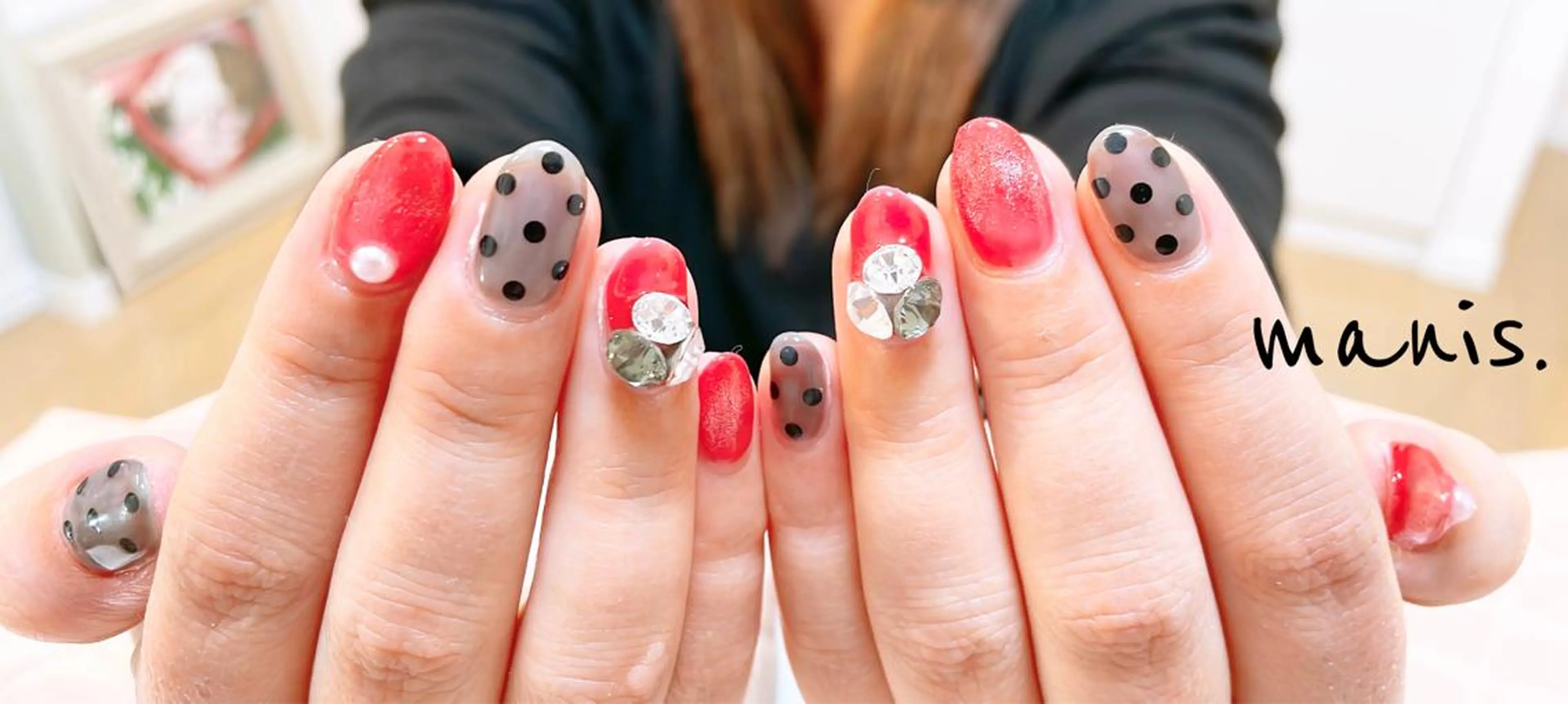 ネイル manis .のネイルデザイン