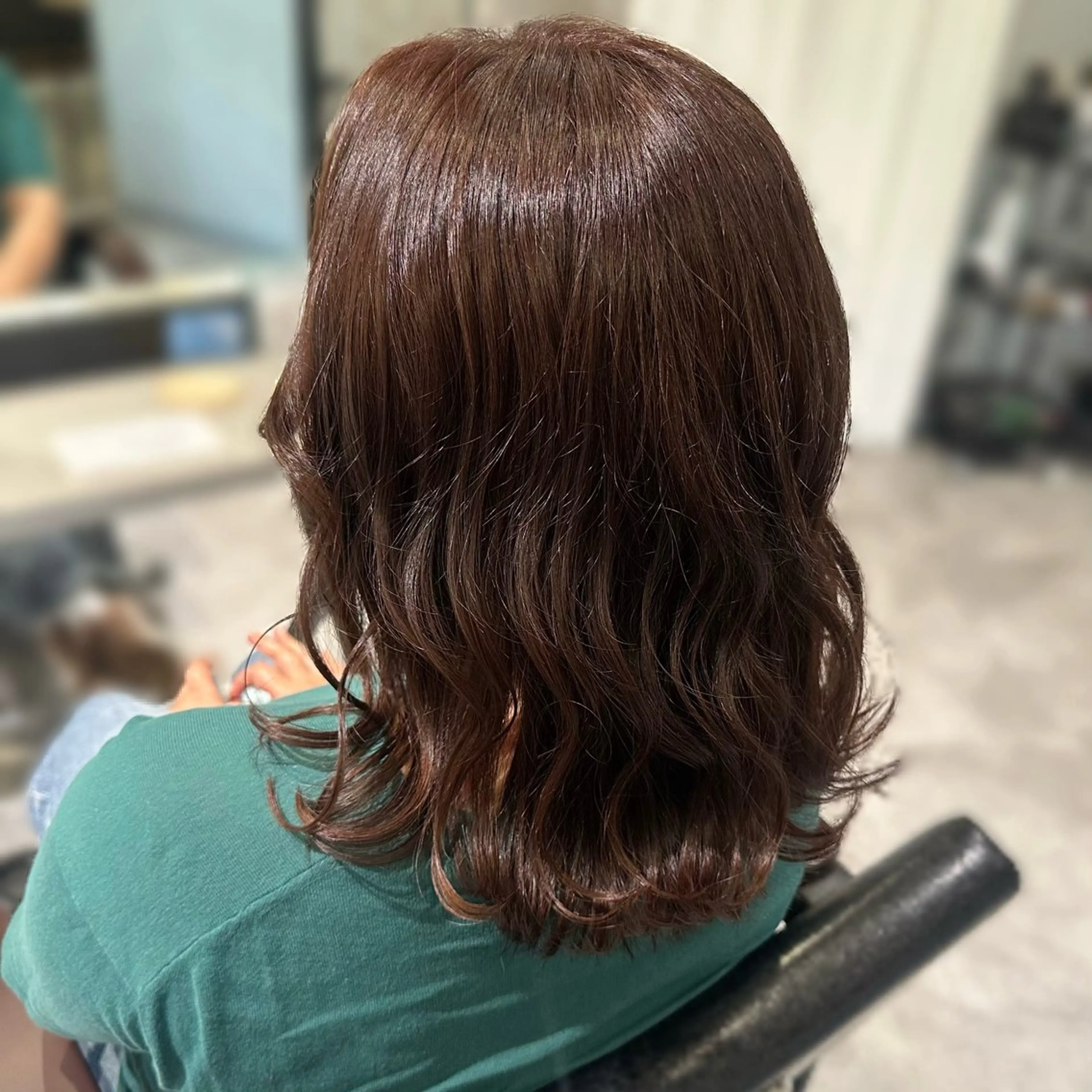 セミロング カット ヘアカラー トリートメント 岩本みるか/ 暖色カラー/ベージュのヘアスタイル