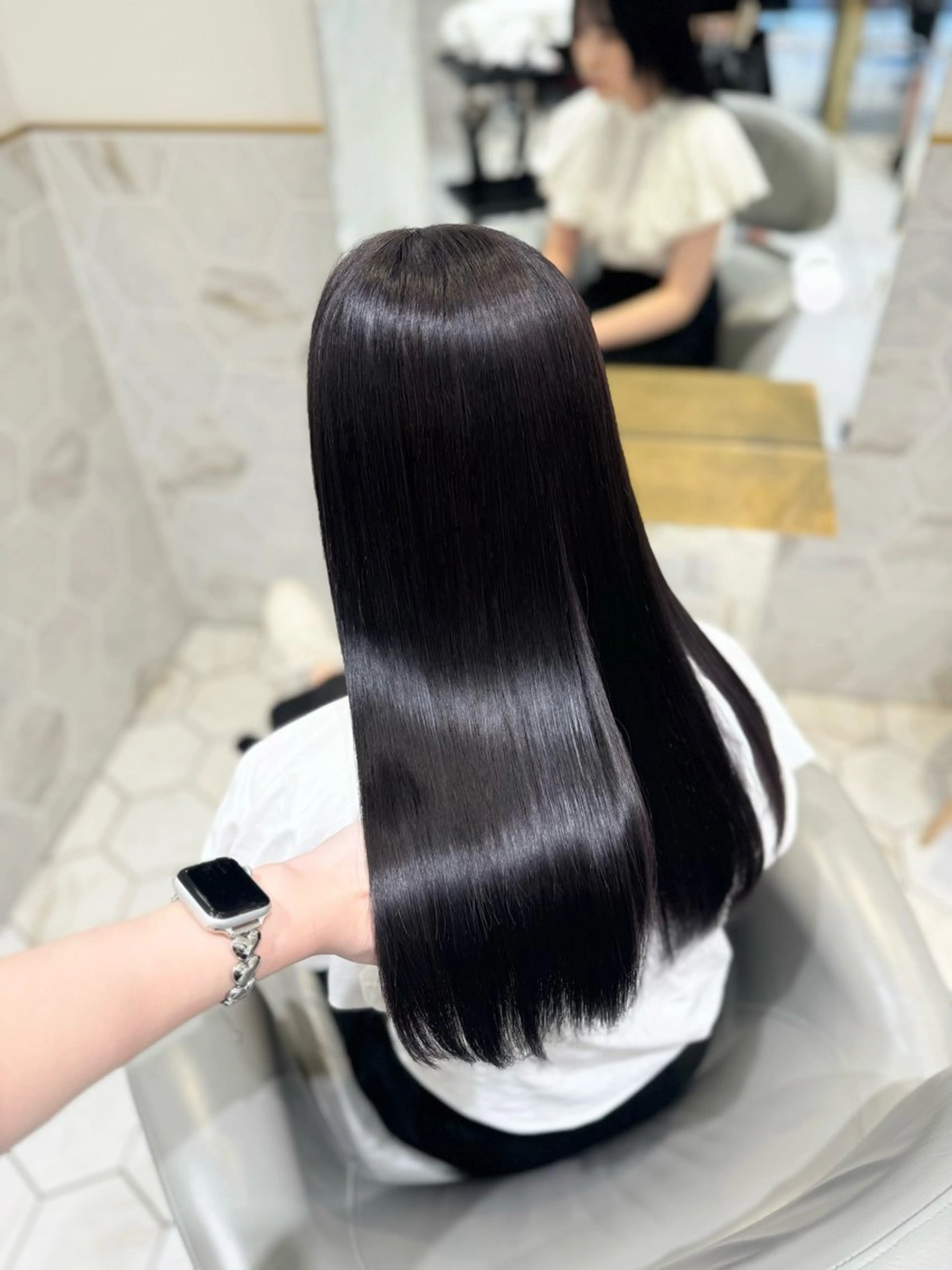 透明感ワンカラー ＋ ロングの方向け🌙毛先カット 【OLAPLEXトリートメント＋クイックスパ付き】✨🐏の写真