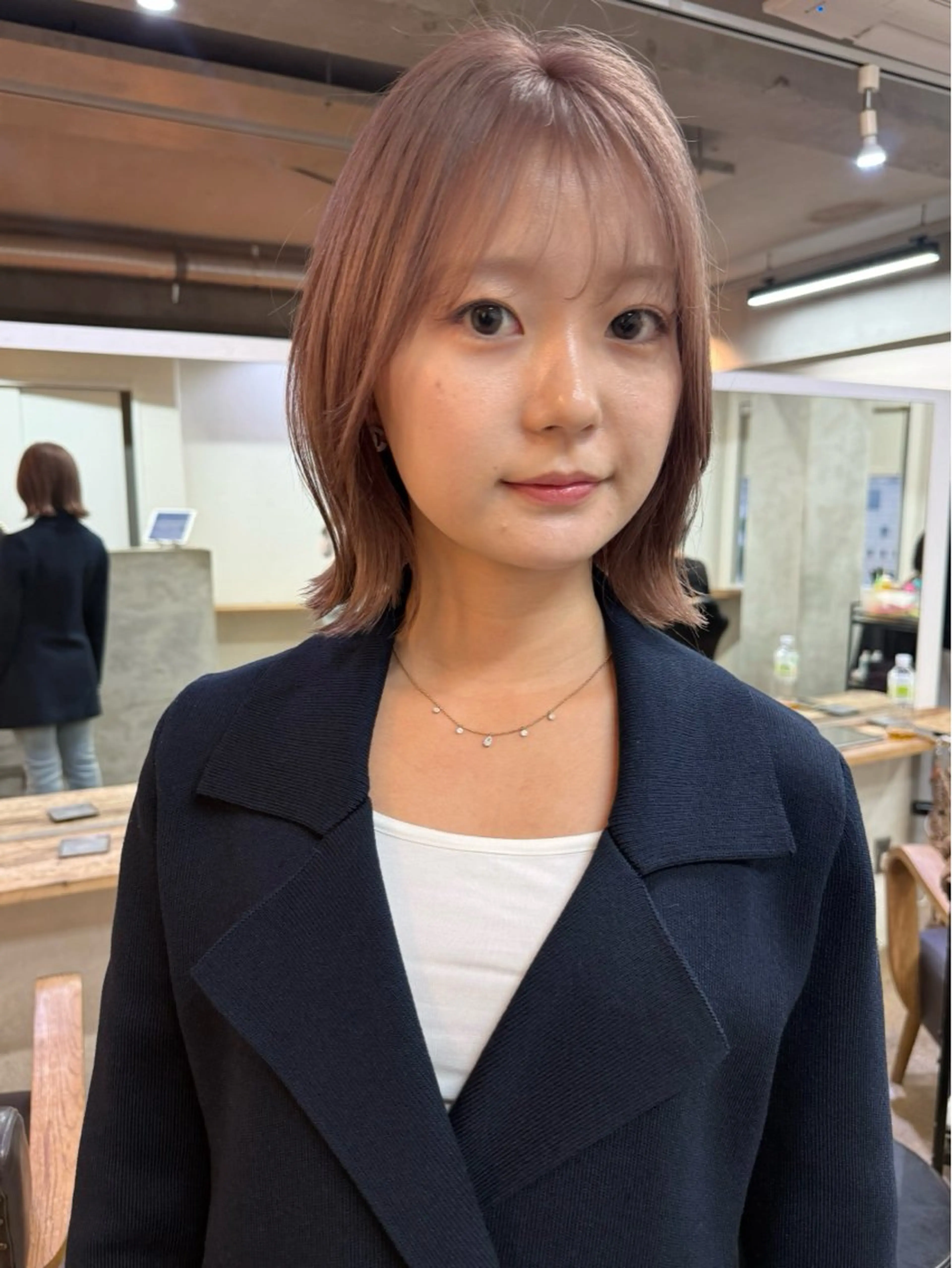 ショート カラー ボブレイヤー ベージュカラー ピンクカラー ピンクベージュ ボブ カット ヘアカラー トリートメント 森貴裕/ベージュ/ パーマ/オリーブのヘアスタイル