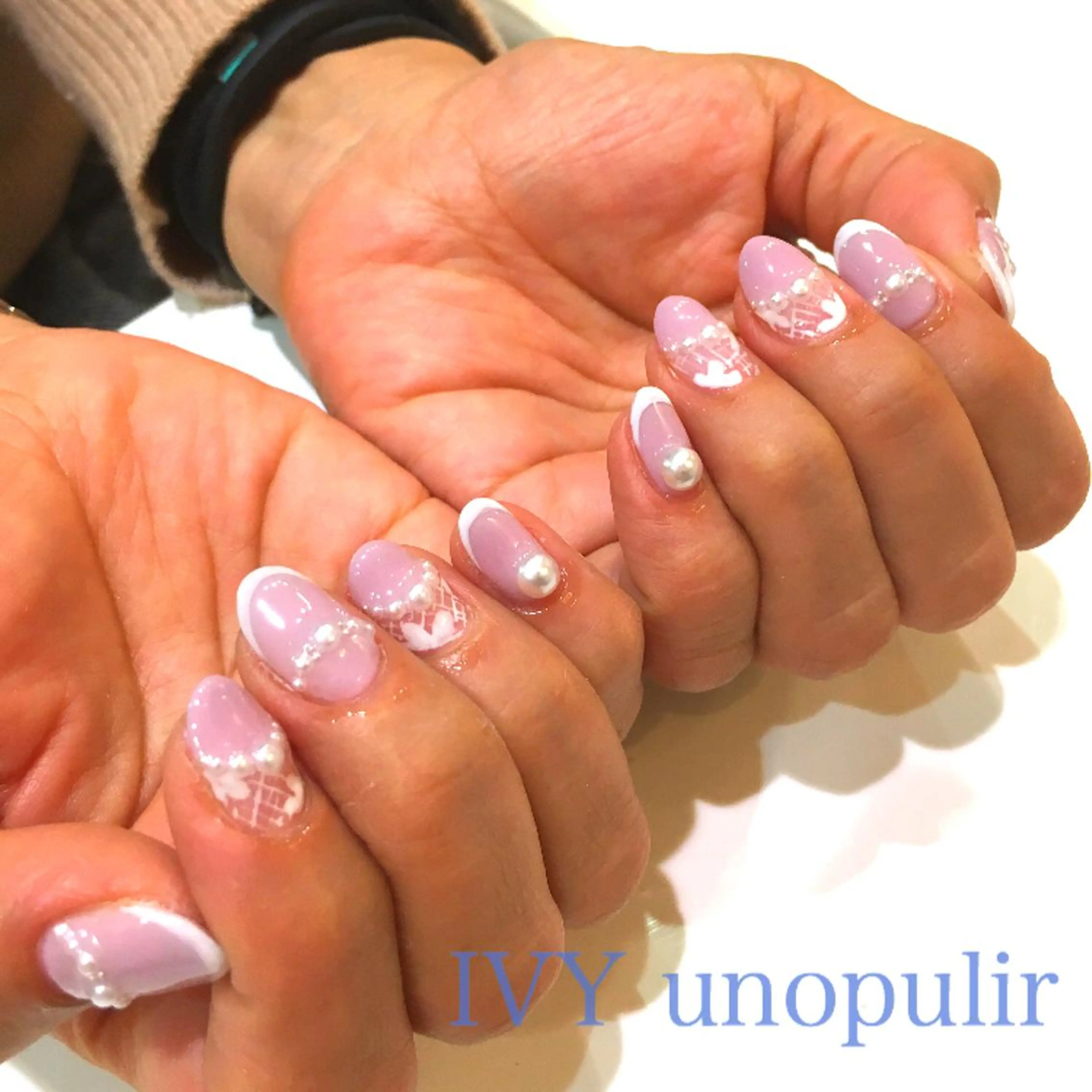 ネイル フレンチネイル レース アンドルーチェ スクールの眉毛・アイブロウイメージ