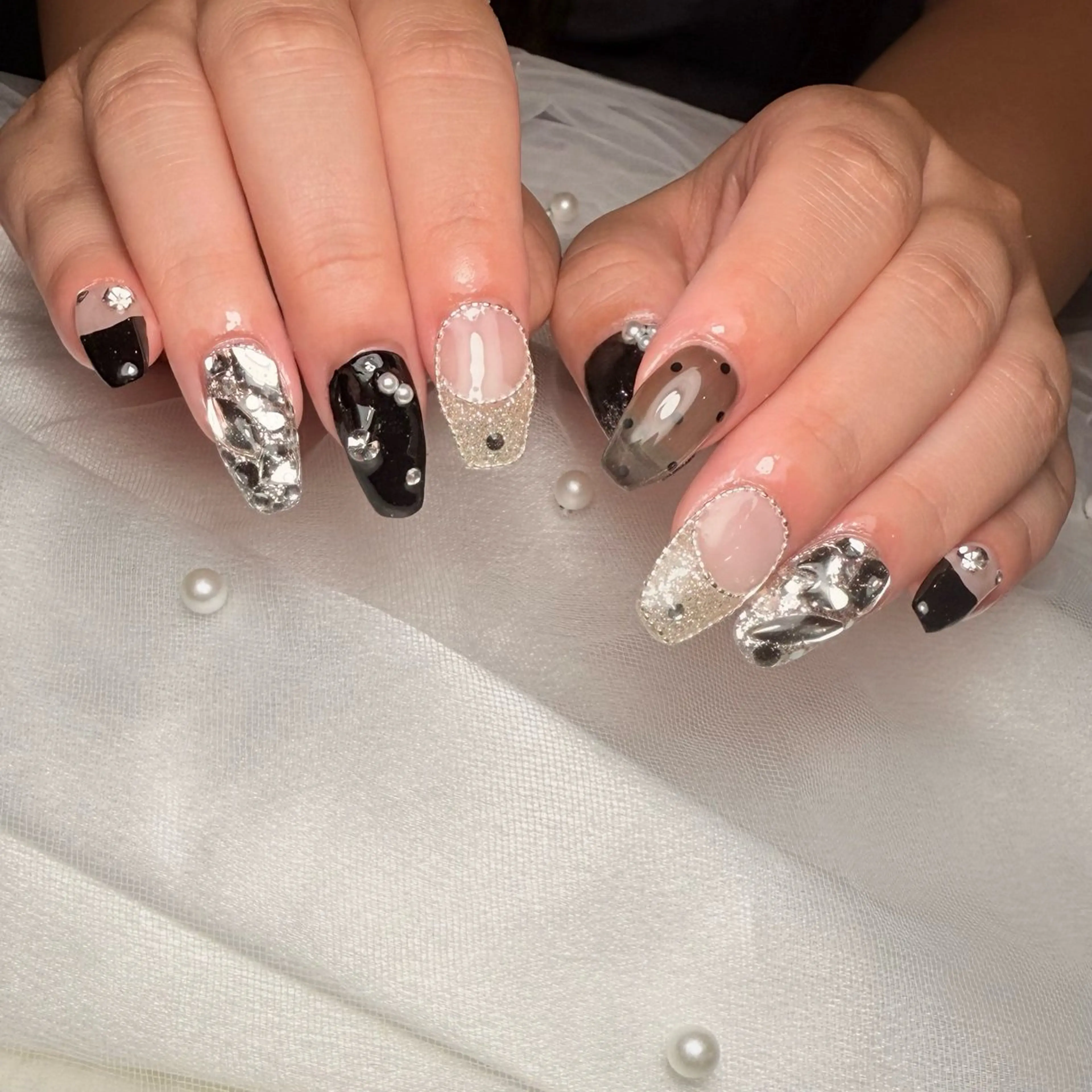 ネイル アートネイル ジェルネイル ガーリー 持ち込み ニュアンスネイル ハンドネイル 🌹Belle Nail🌹のネイルデザイン