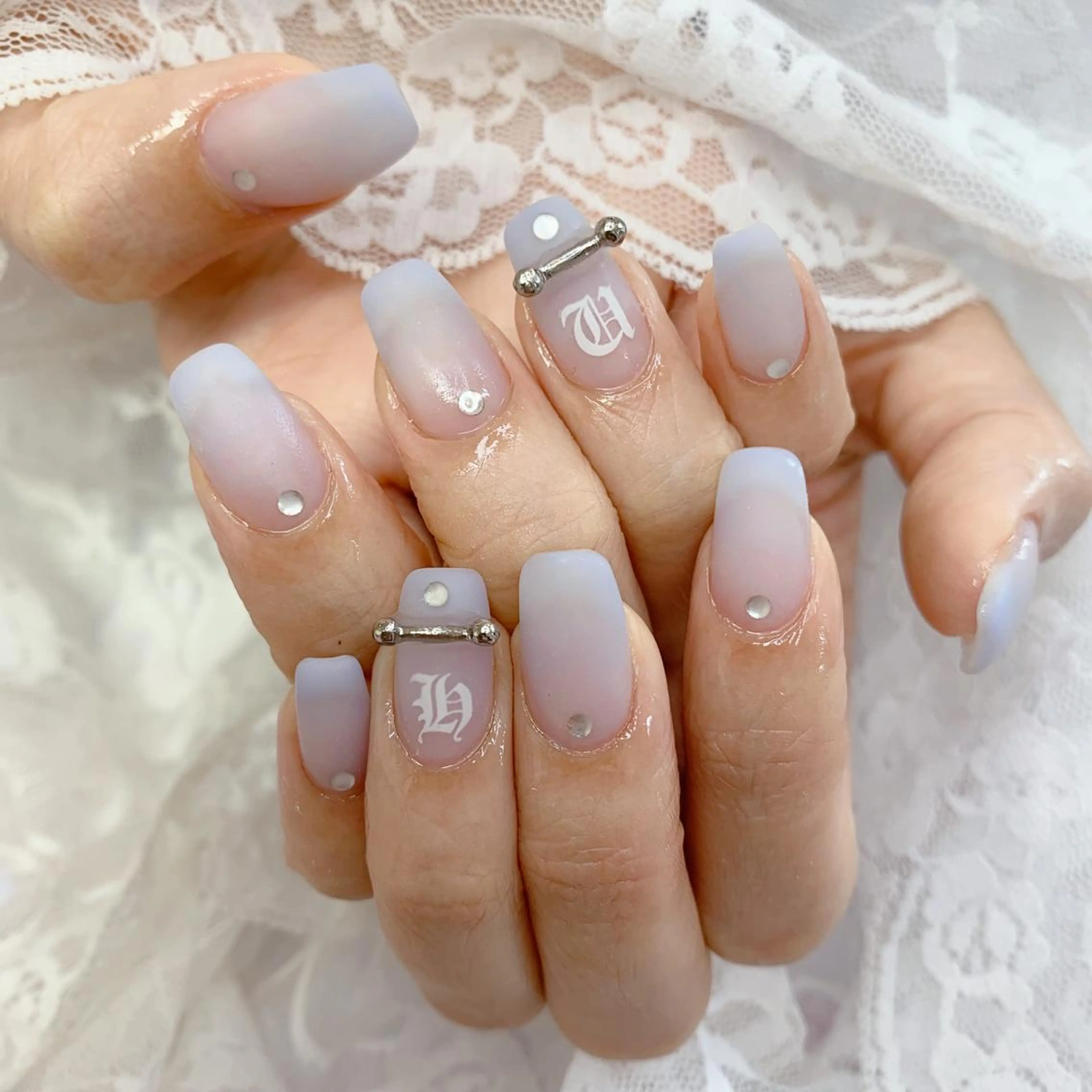 ネイル ハンドネイル La neige* yuki 🥯🍑のネイルデザイン