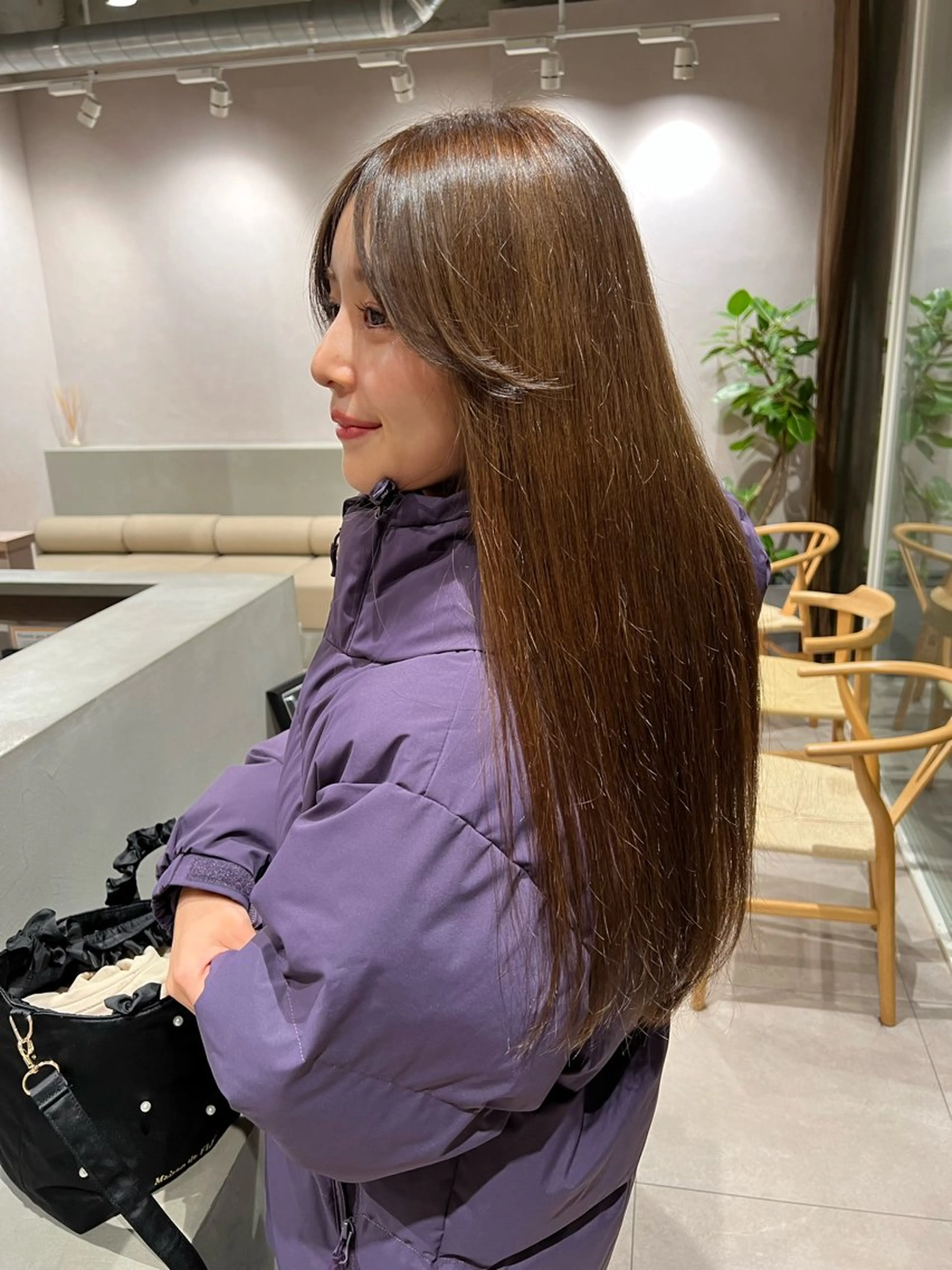 カラー ヘアカラー トリートメント aya / カットカラーのヘアスタイル