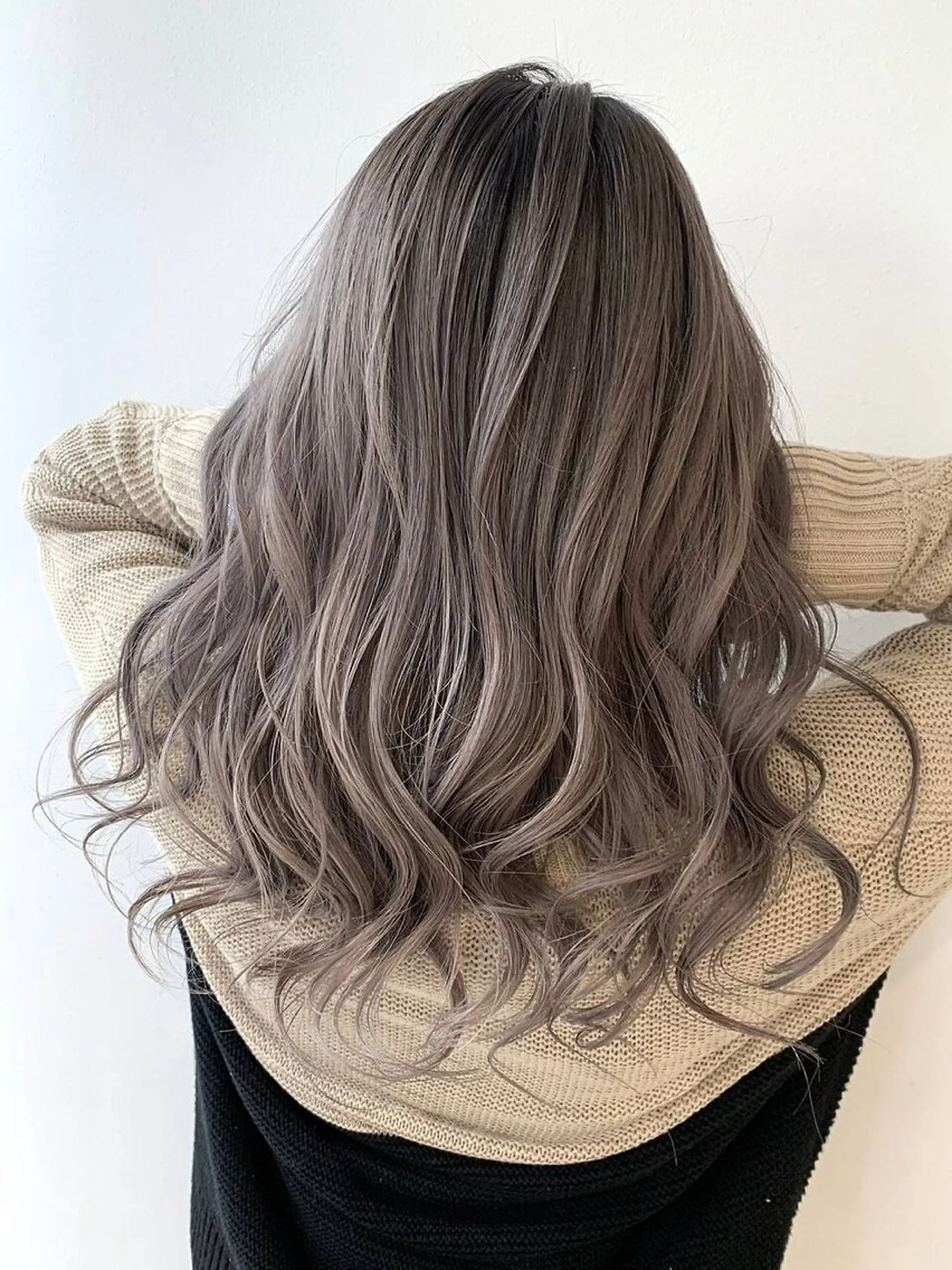 【平日限定】3Dハイライト+艶カラー✨️+TOKIO 2stepトリートメント✨️グラデーションカラーも可💫の写真