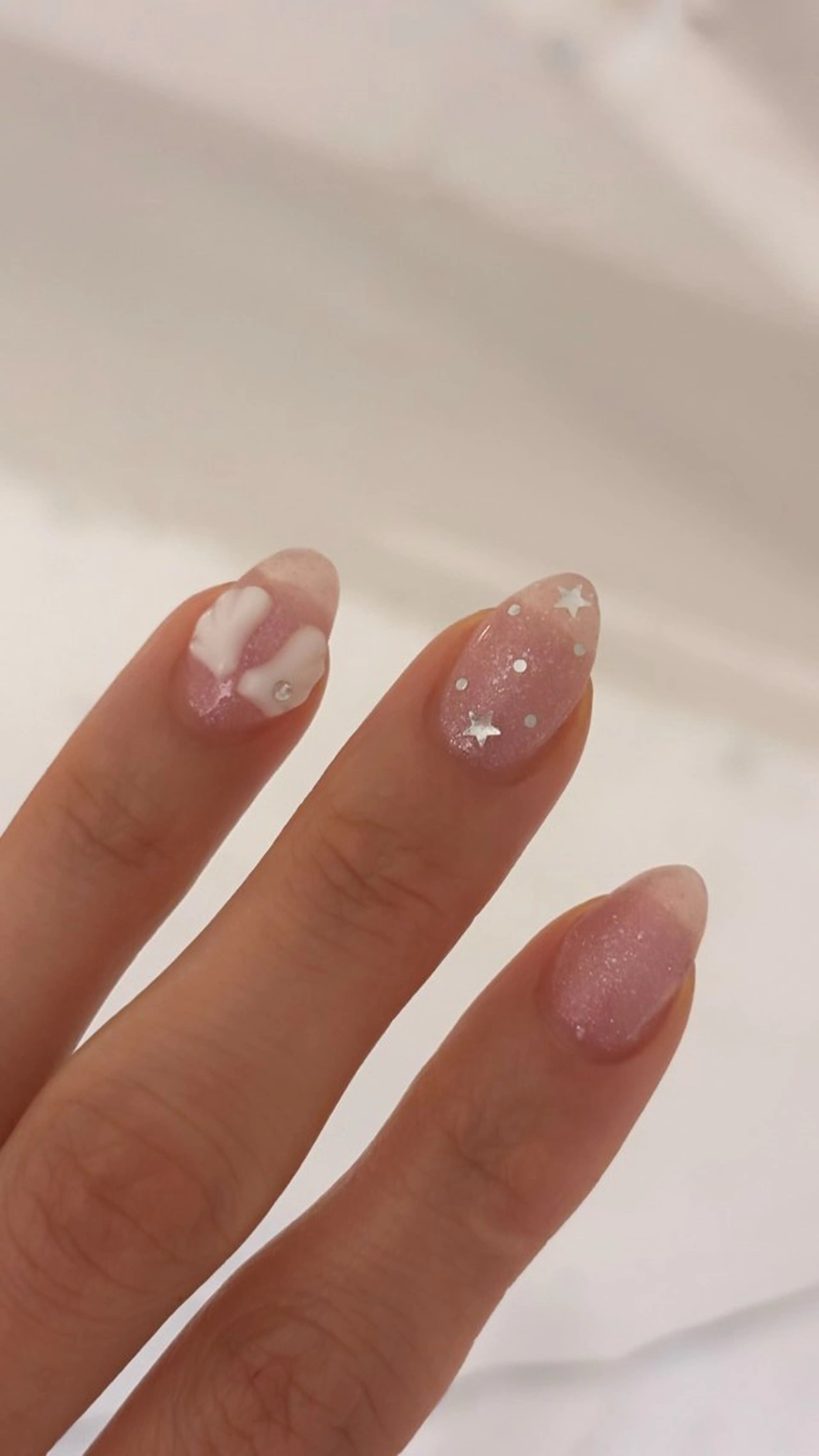 人気爆発🪽羽🪽はねネイル【オフ無し】の写真