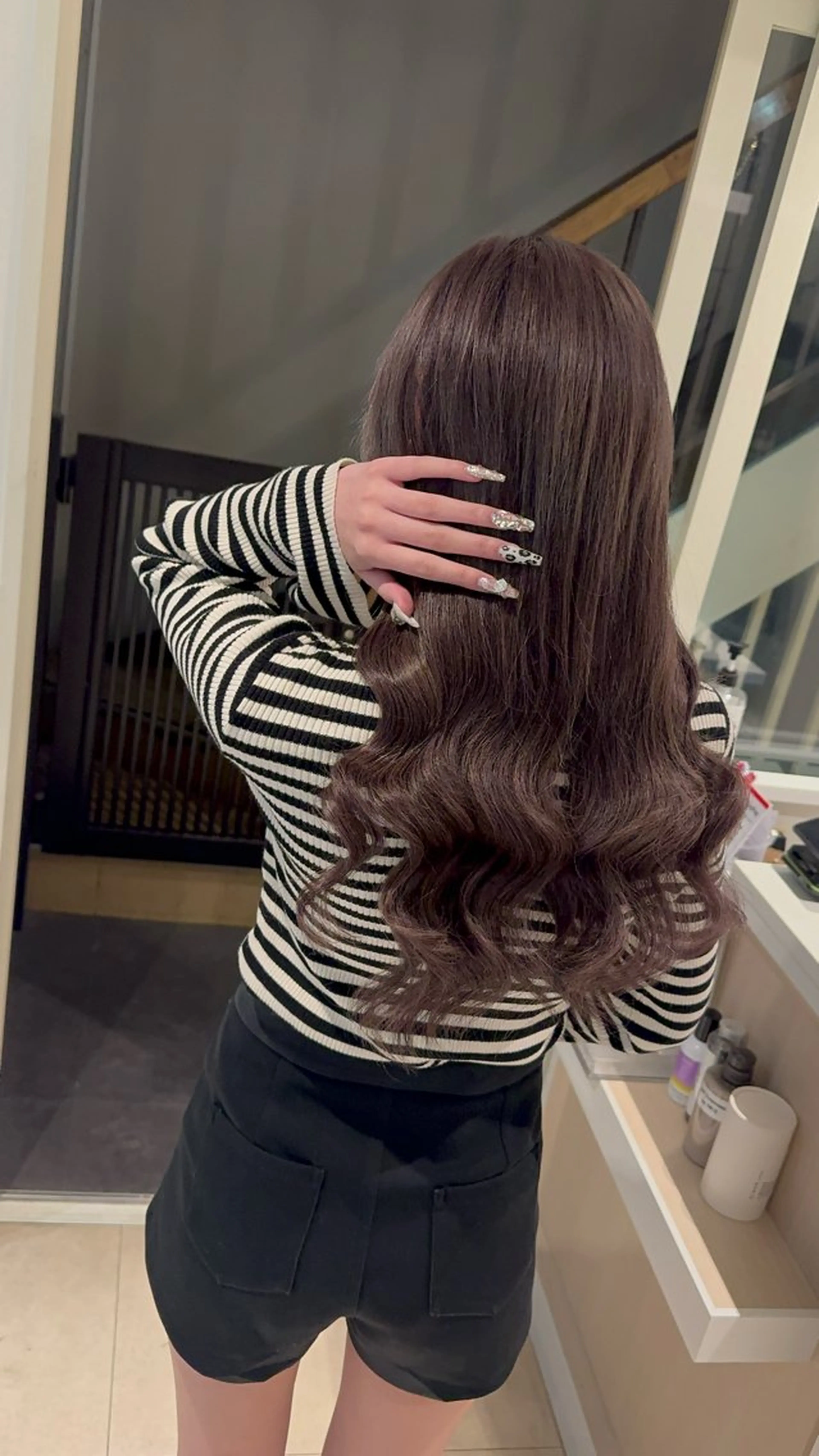 セミロング カラー ヘアアレンジ 🔥ハイトーンカラー ギャルNAOKI🔥のヘアスタイル