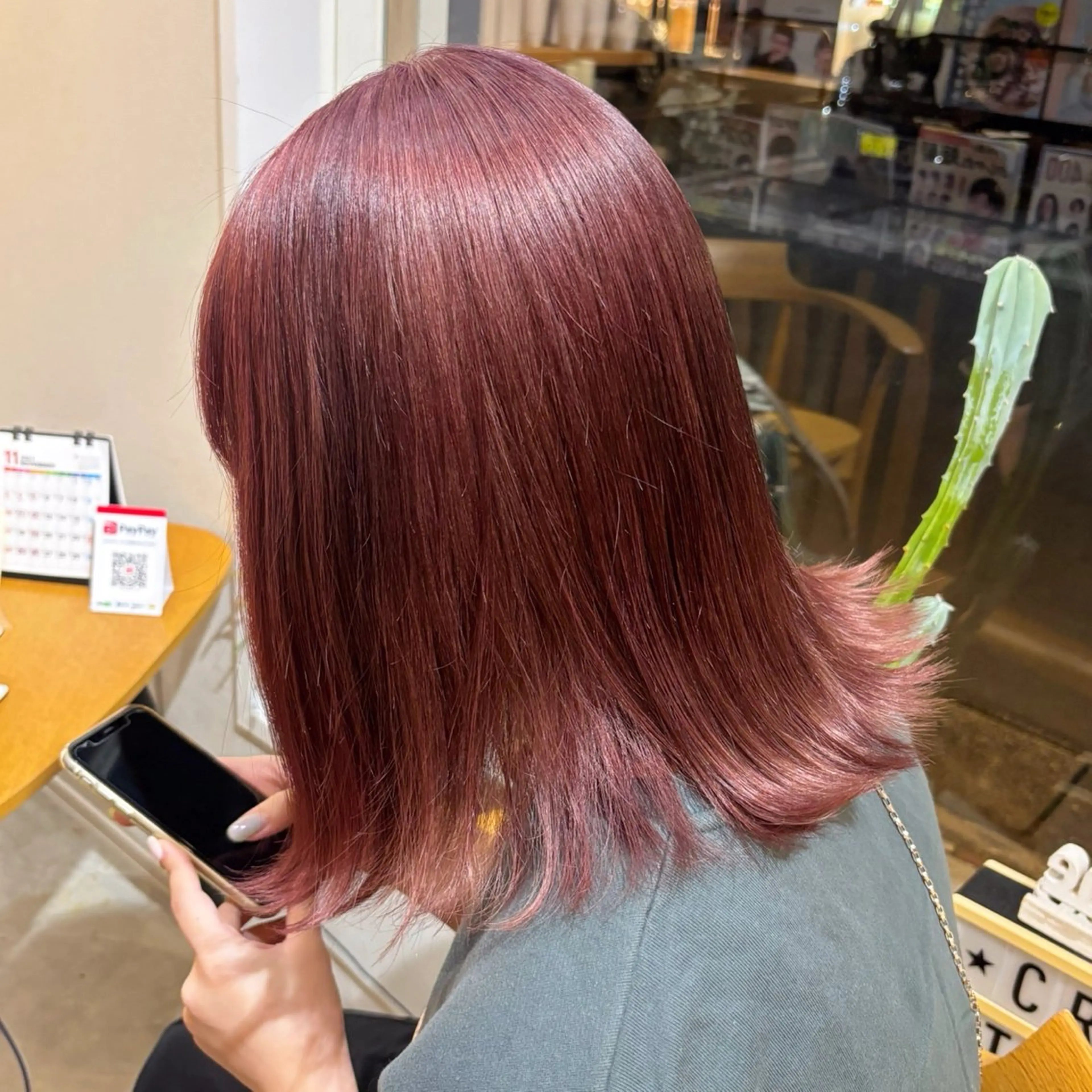 ミディアム カラー カット ヘアカラー トリートメント オダシマ タマキのヘアスタイル