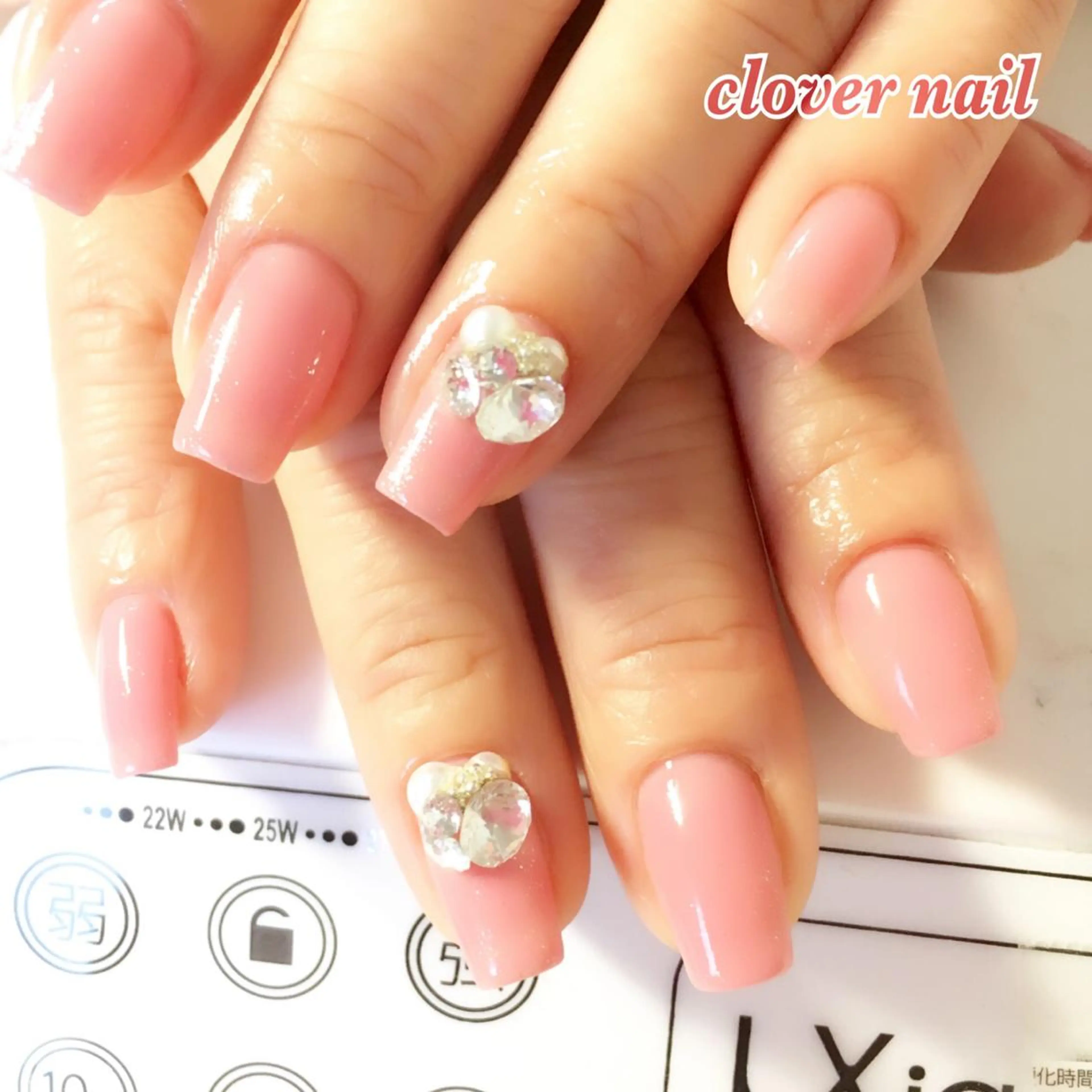 ネイル clover nailのネイルデザイン