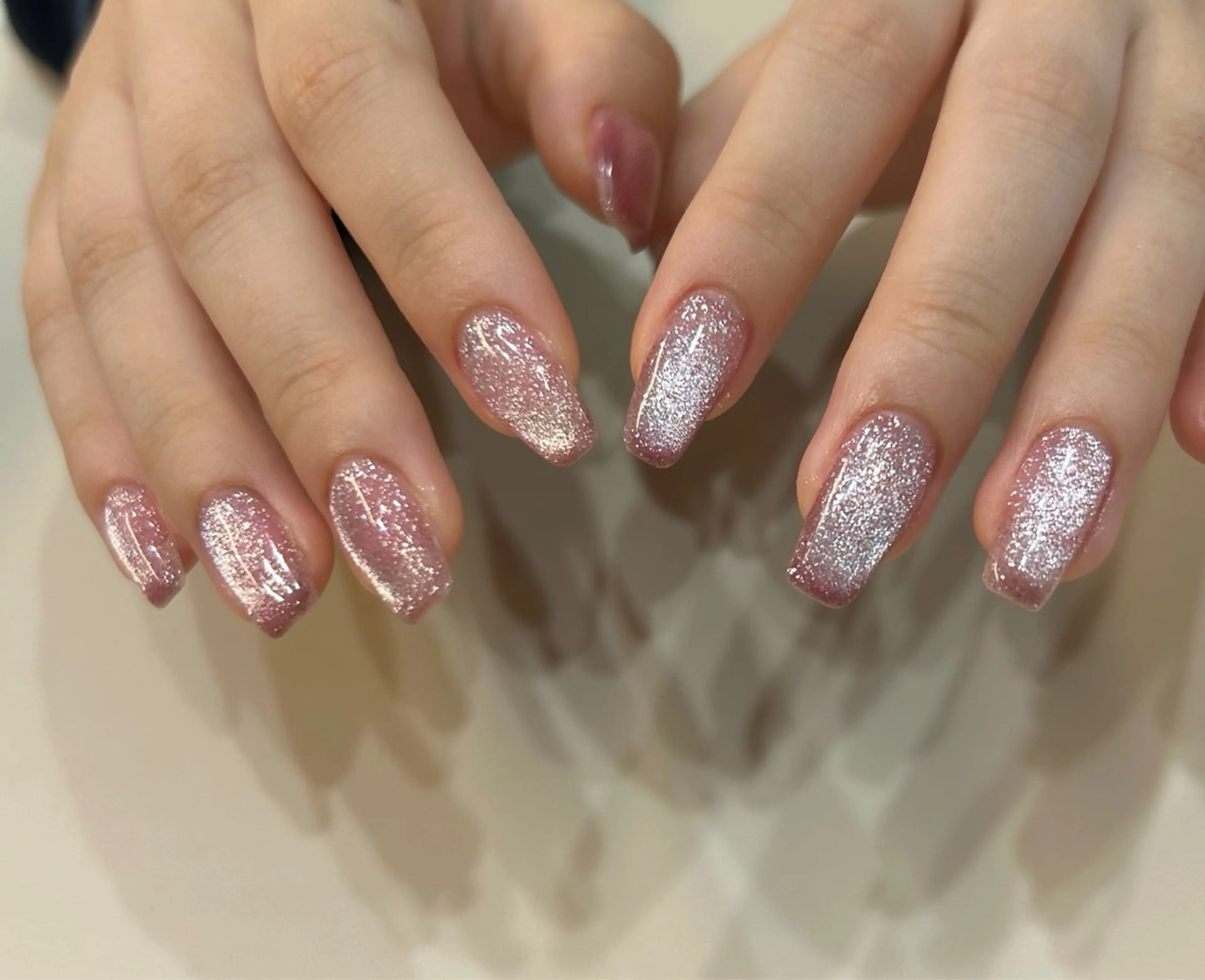 ネイル gratify心斎橋 松本のネイルデザイン