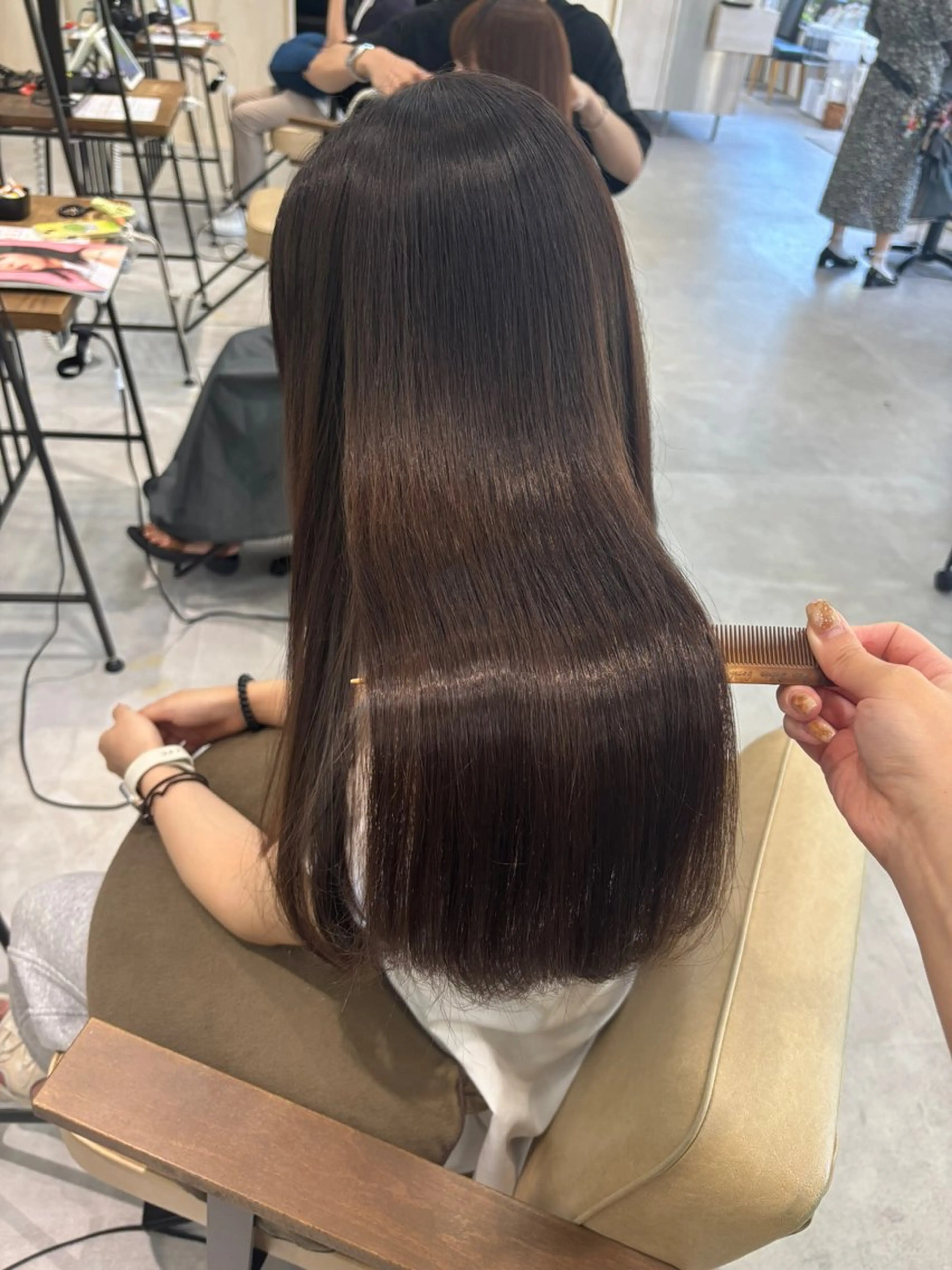 【髪質改善】カット＋美髪矯正＋再生トリートメントの写真