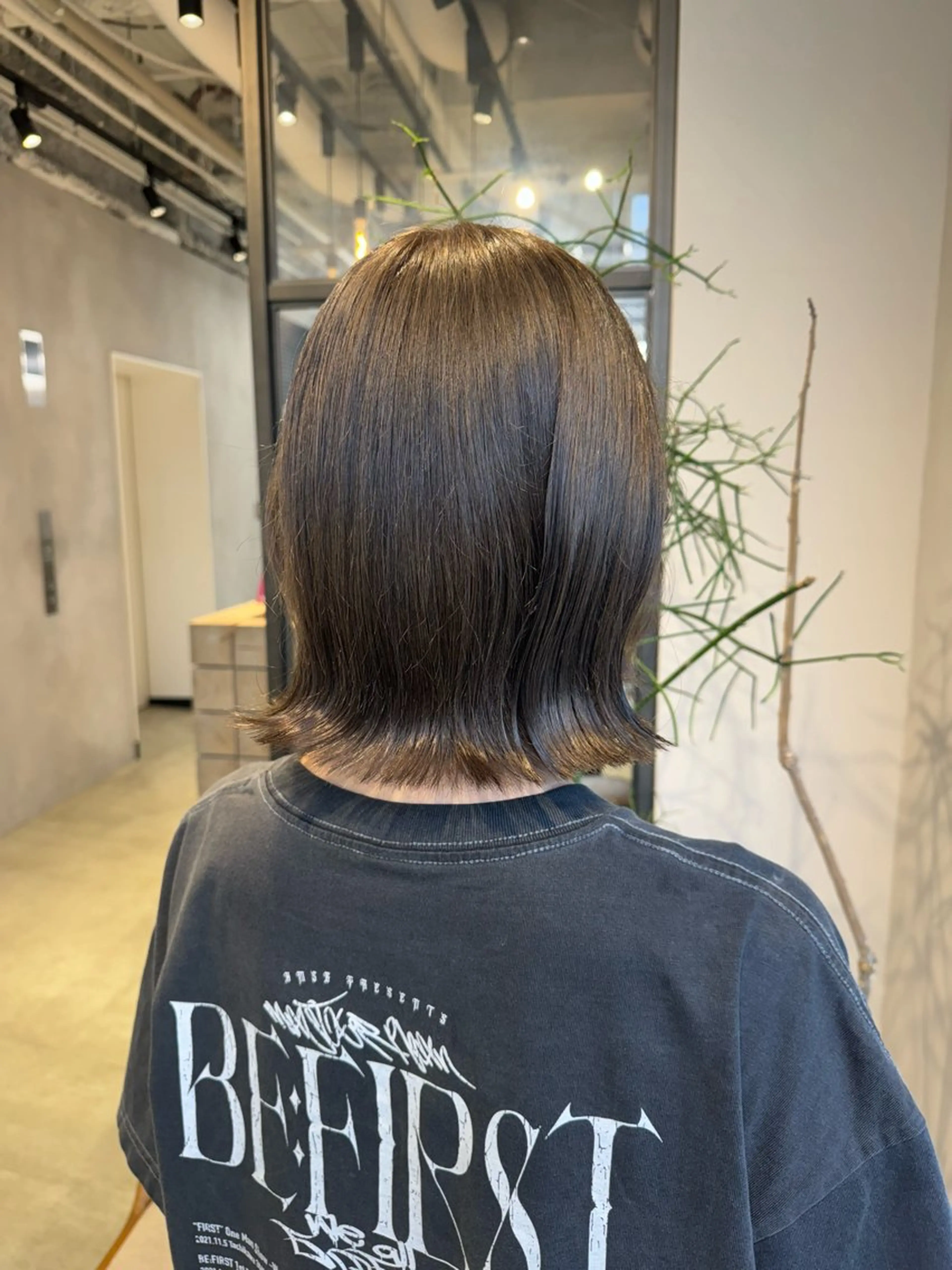 カラー ブリーチ 透明感カラー グレージュ バイオレットカラー 透明感カラー✨艶髪 制作🌱山根あゆみのヘアスタイル