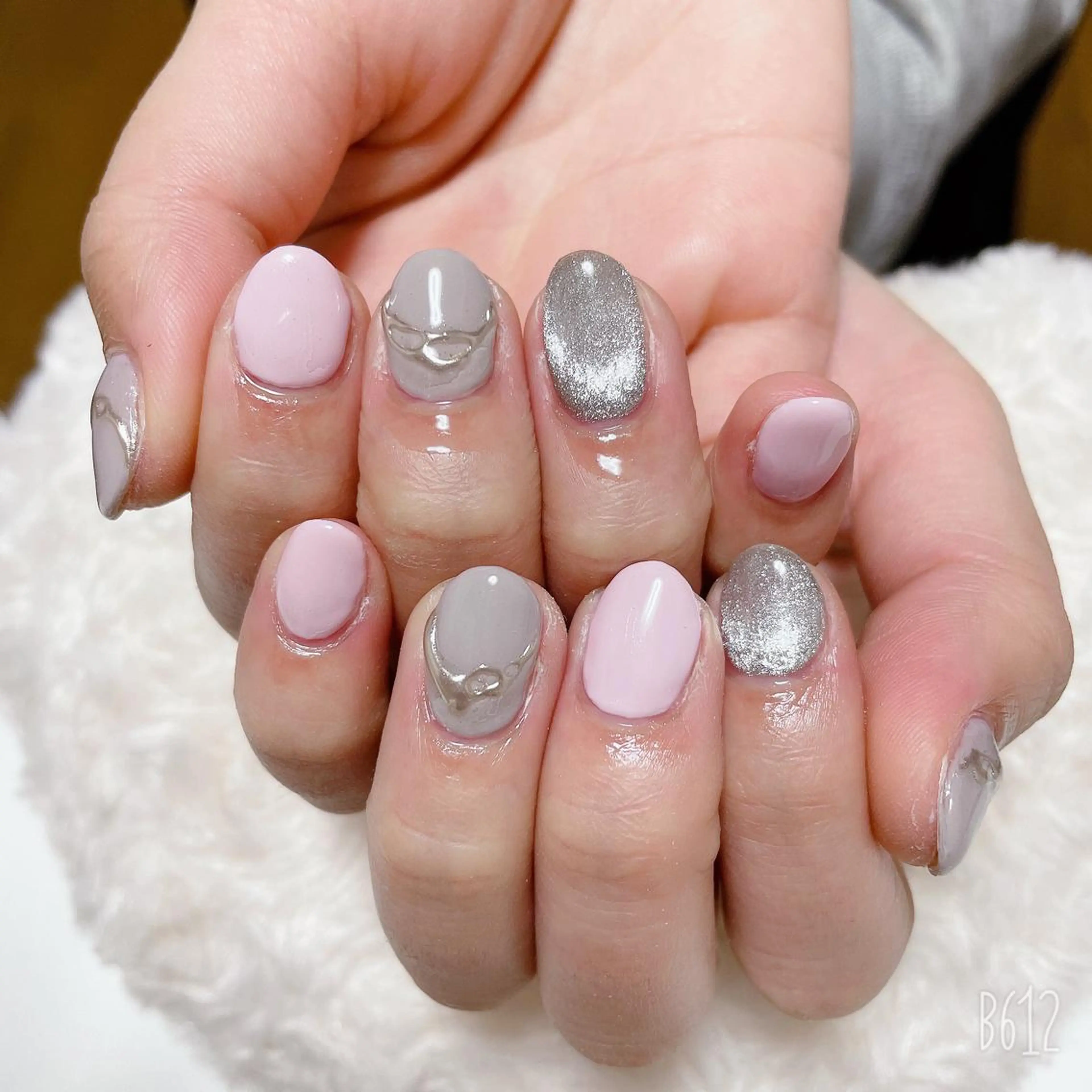 ネイル The Best Beauty受付担当のヘアスタイル