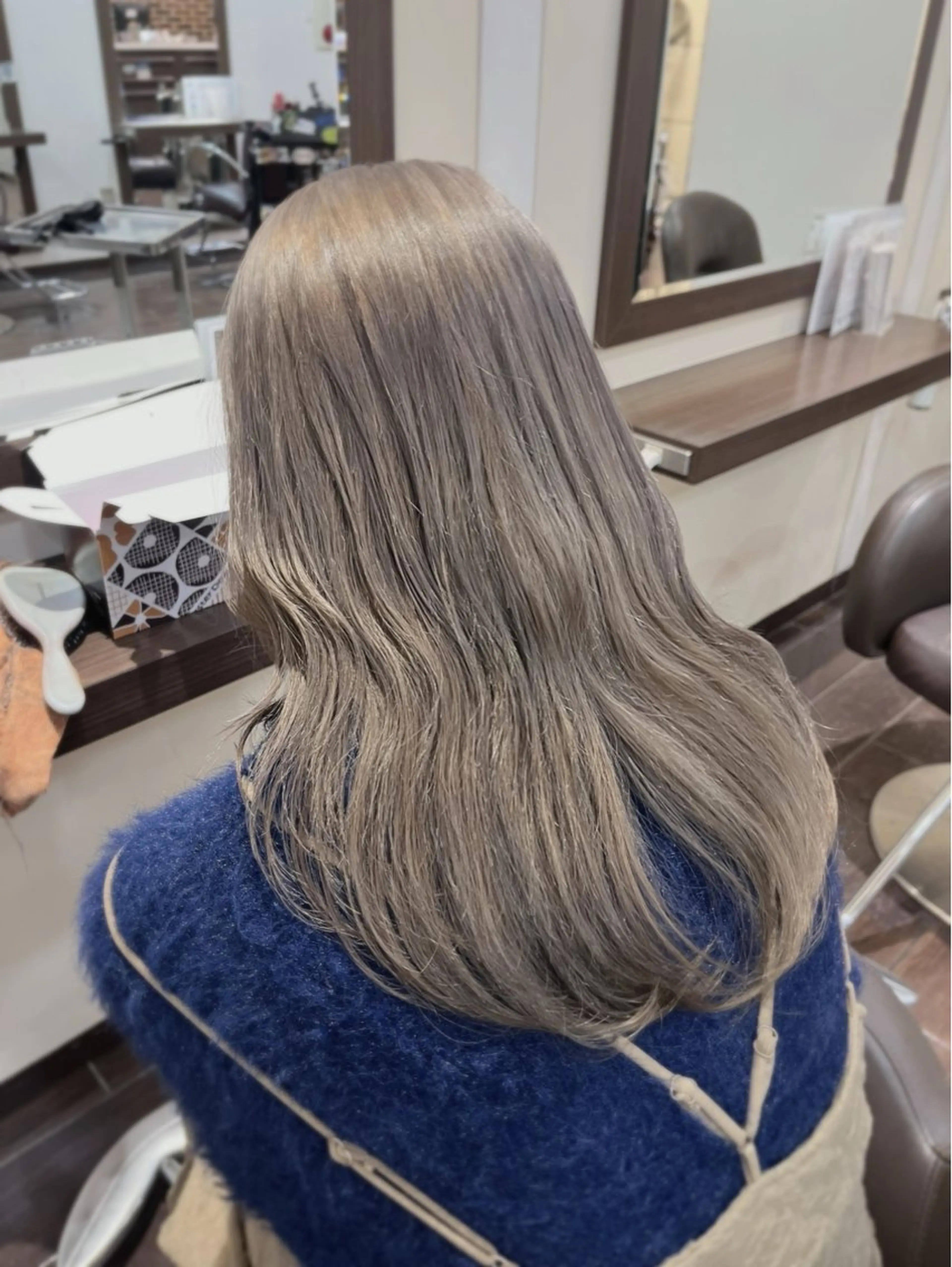 ロング 酸性ストレート 🤍🎀honokaのヘアスタイル