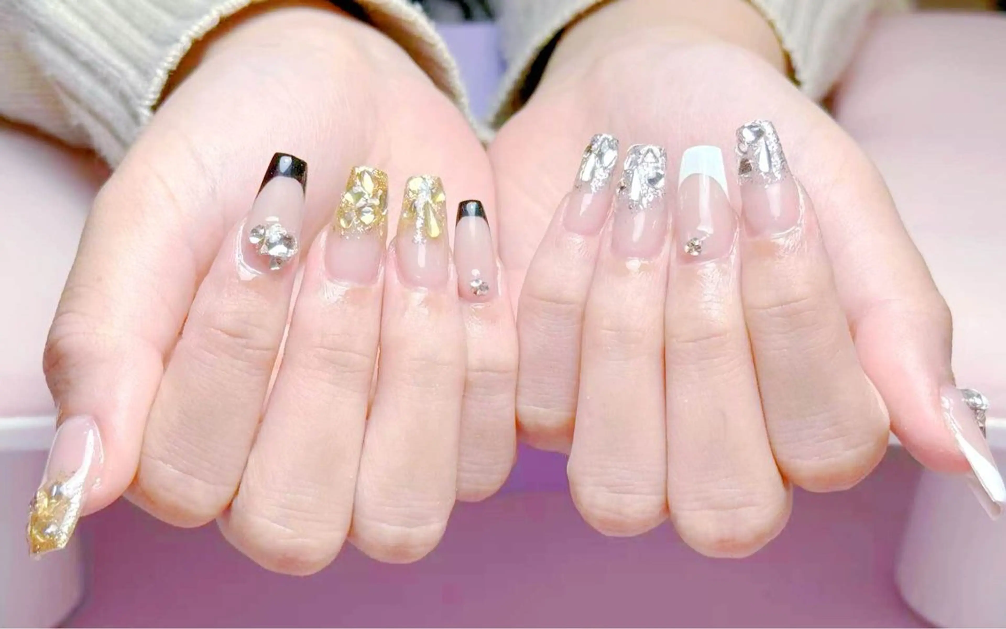 ネイル 小島 阿佑美のネイルデザイン