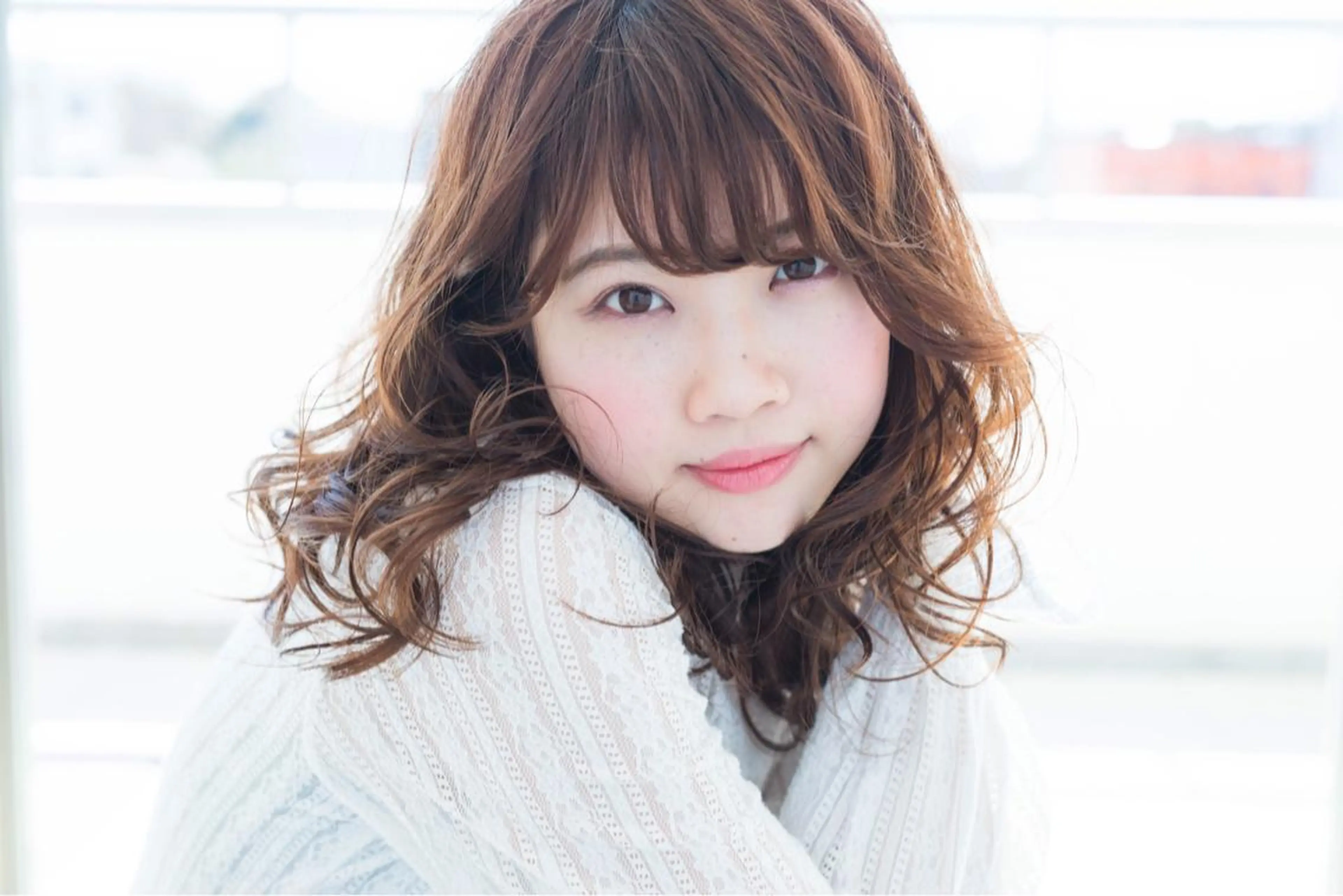 セミロング レイヤーカット フリーランス【Chill-hus】所属・小野 和摩のヘアスタイル