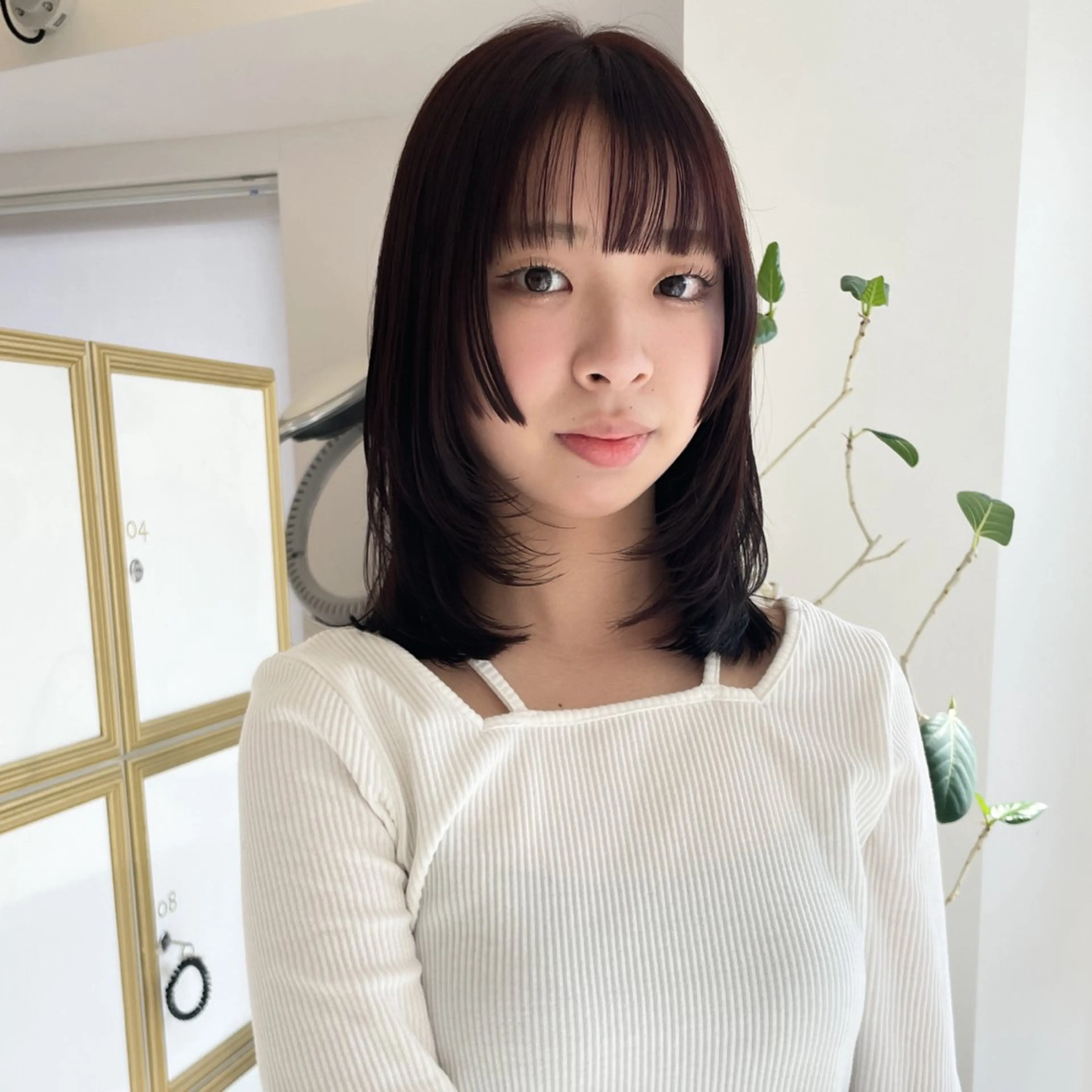 セミロング レイヤーカット カット ヘアカラー 似合わせヘア🤍 面田法子のヘアスタイル