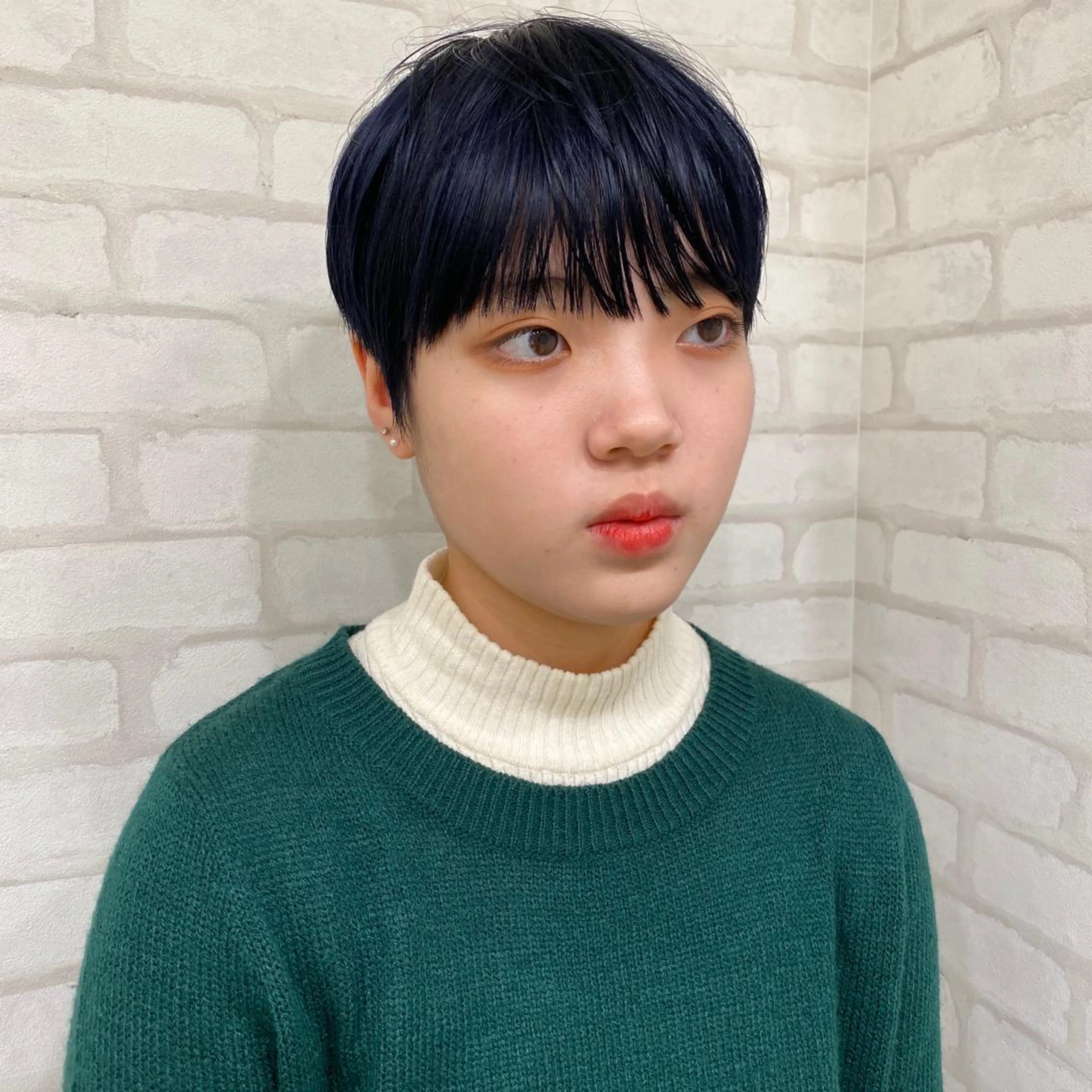 ショート カラー abilita AZUSAのヘアスタイル