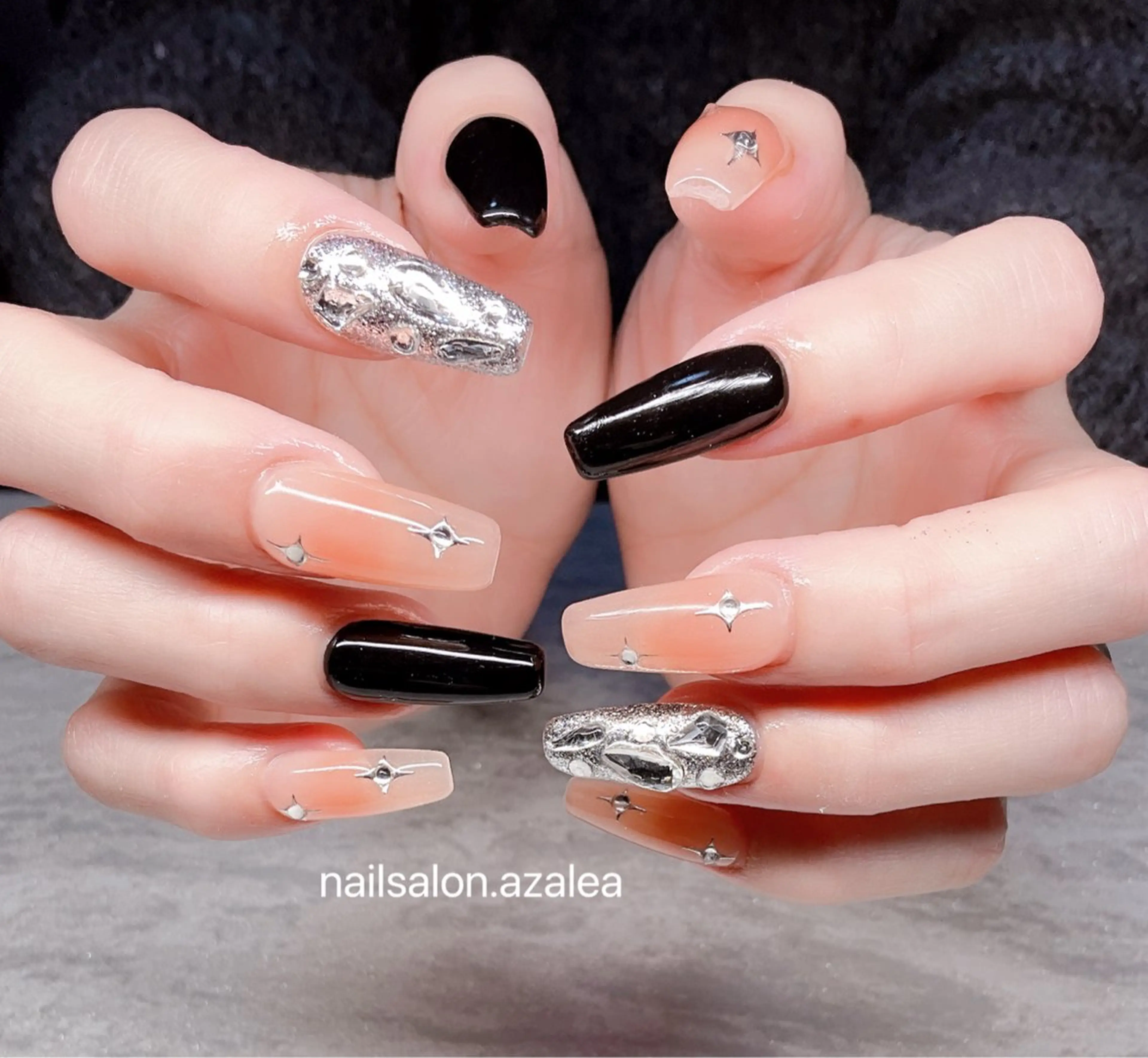 ネイル ハンドネイル R inのネイルデザイン