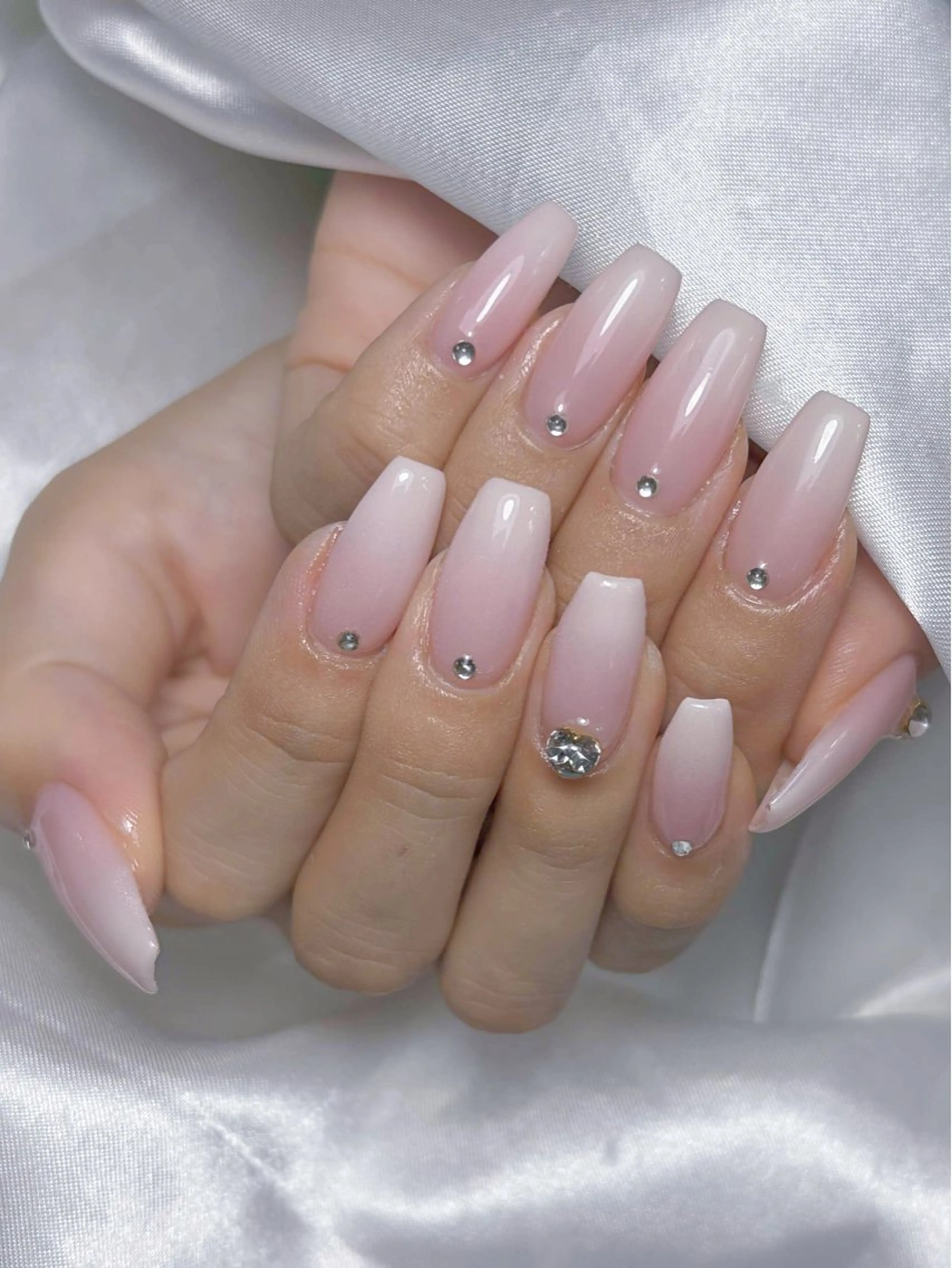 ネイル ハンドネイル LEELA NAIL STUDIO所属・LEELA NAIL STUDIOのネイルデザイン