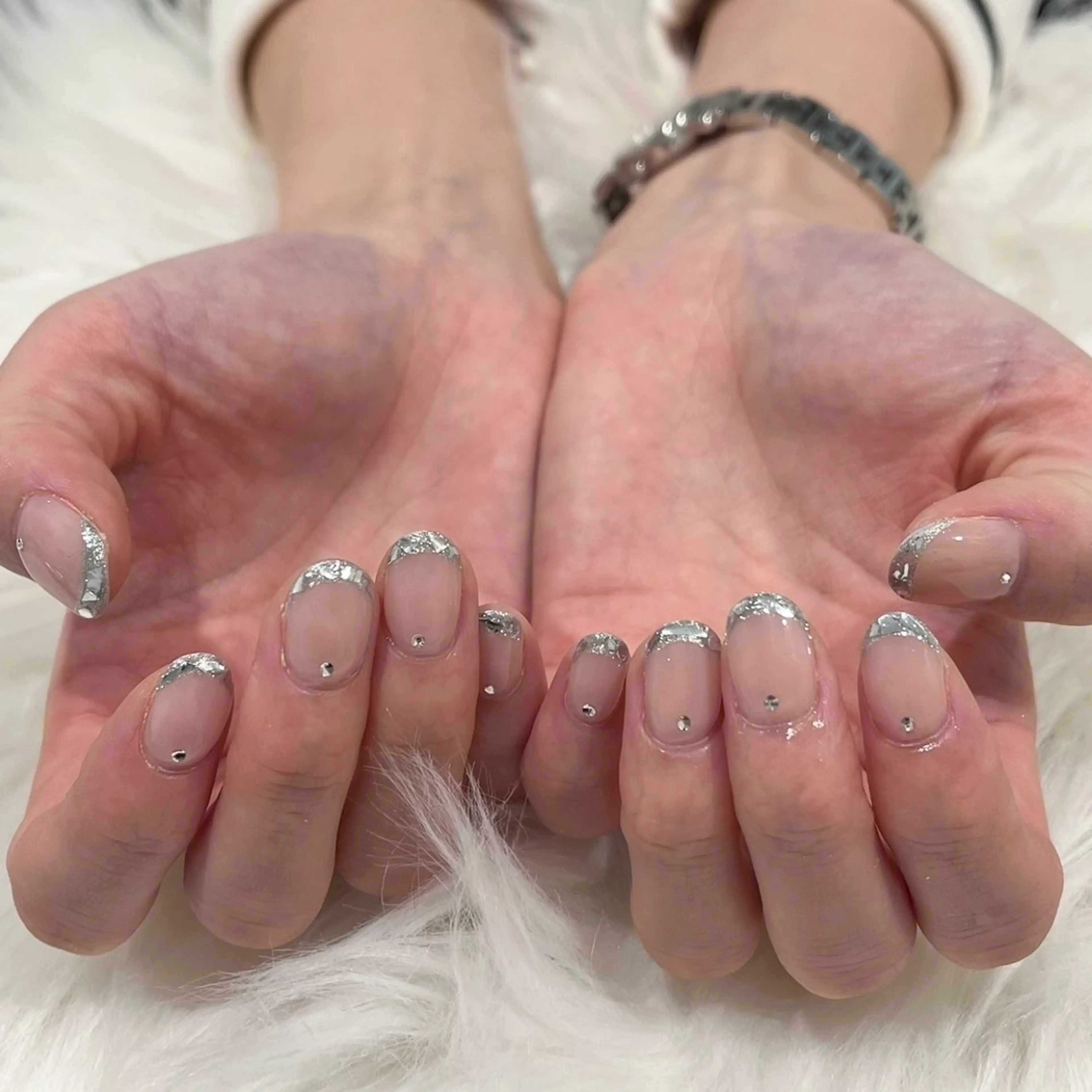 ネイル フレンチネイル ガラスフレンチ 冬ネイル ハンドネイル eight nail 春菜のネイルデザイン