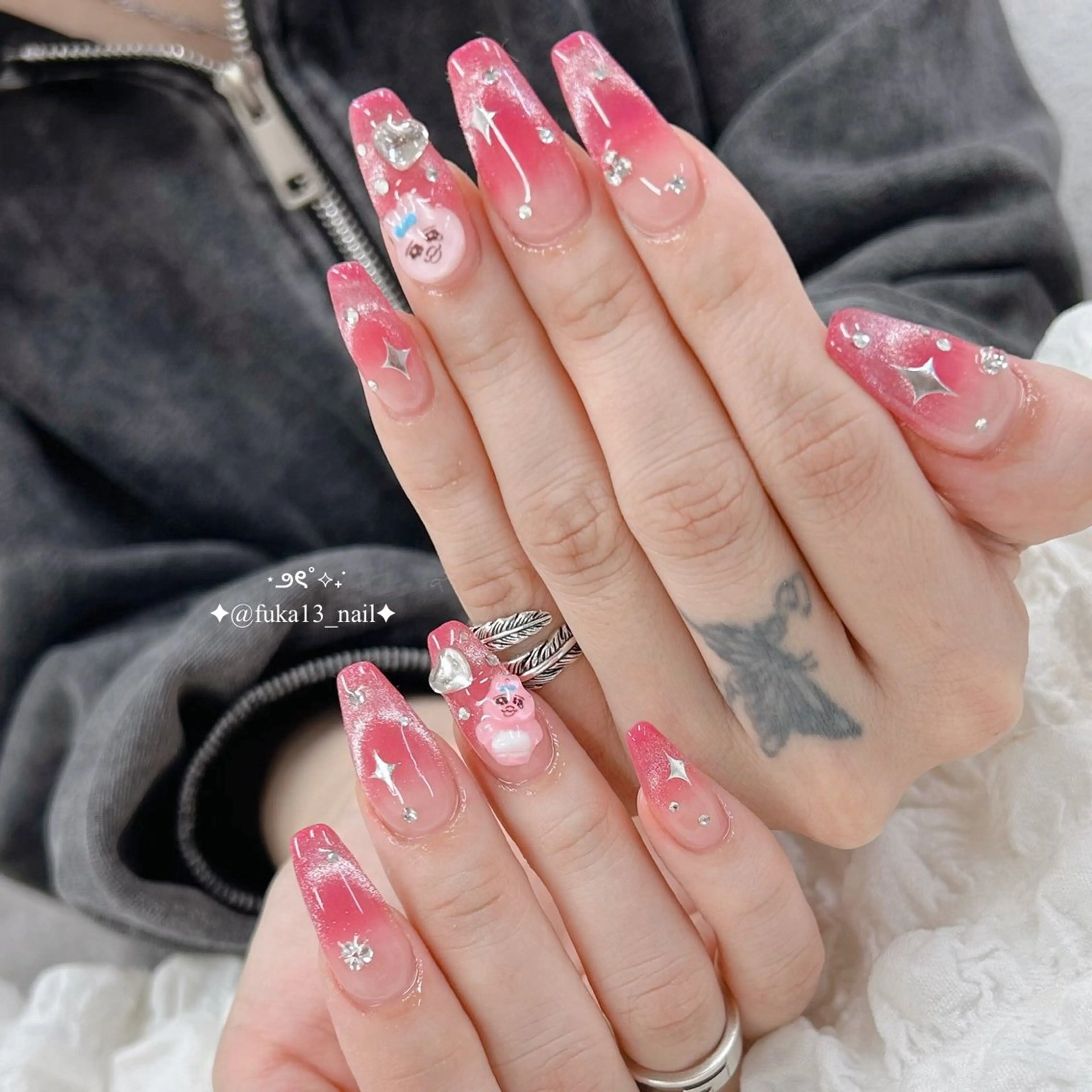 ネイル グラデーション マグネットネイル ピンク スカルプネイル ハンドネイル ネイルサロンAnela【アネラ】所属・Nail♡Fuka. /1月予約受付中のネイルデザイン