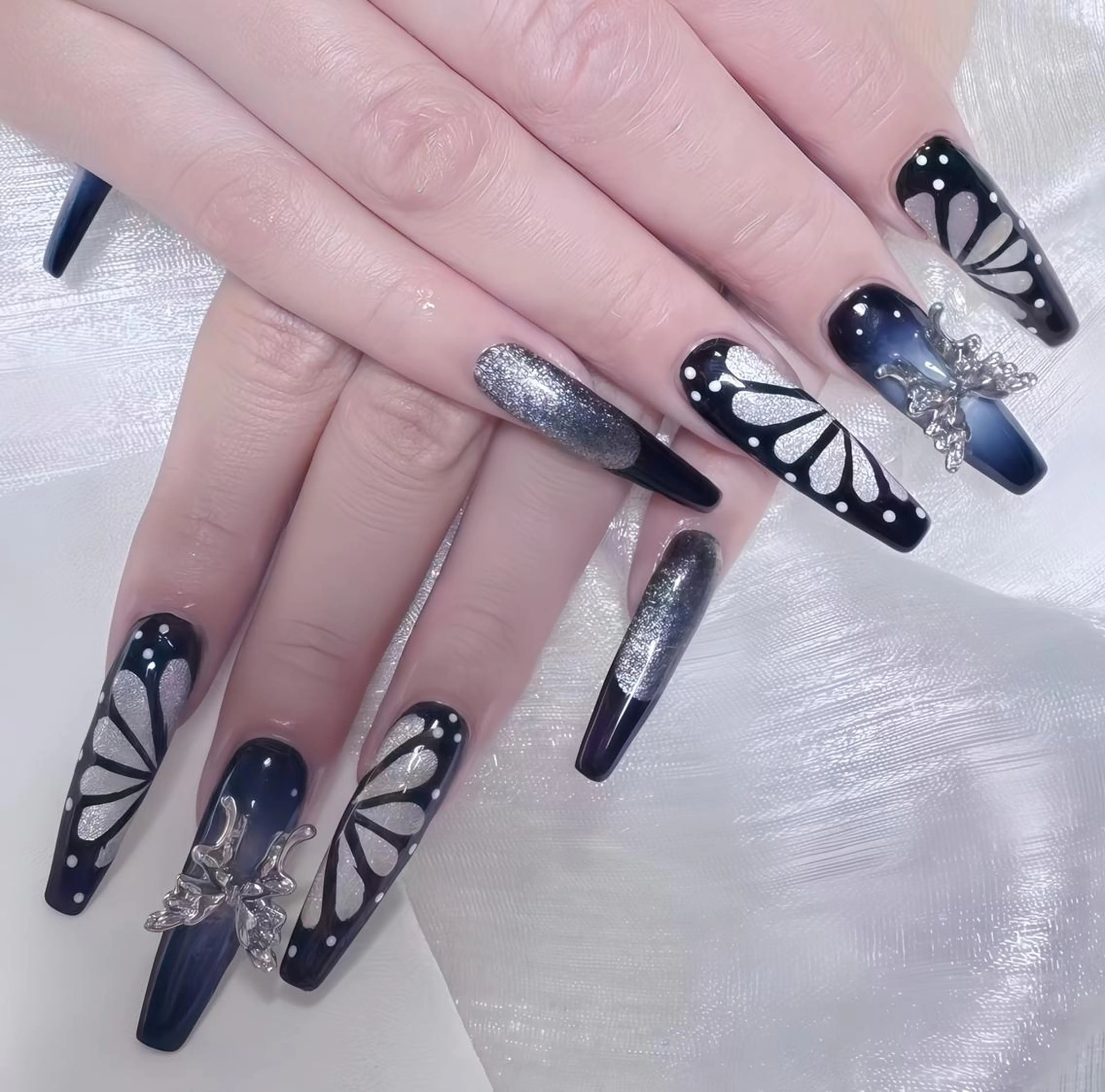 ネイル ハンドネイル 💙羽生 彩光💙のネイルデザイン