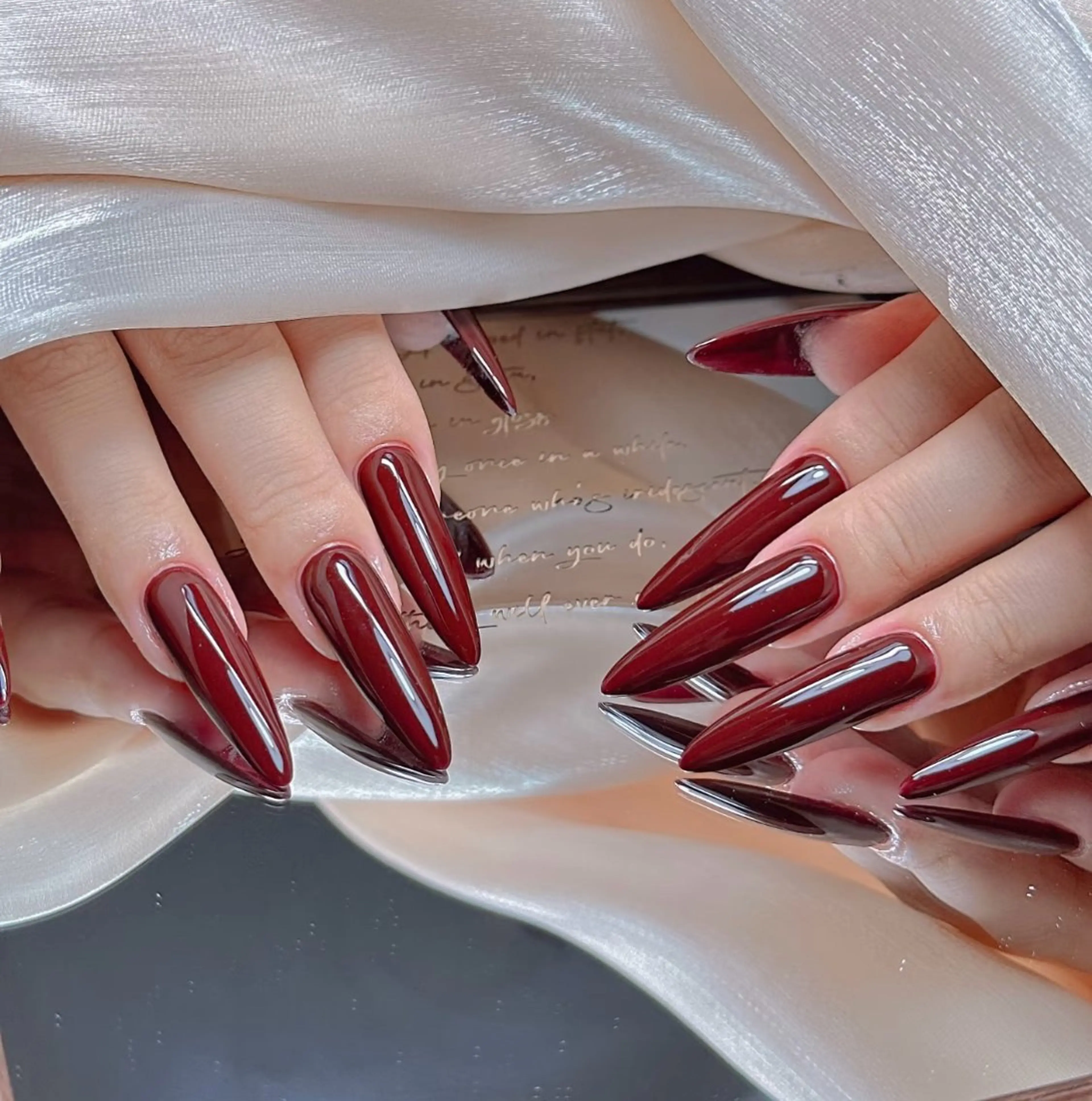 ネイル オーロラネイル べっ甲ネイル ブルー チークネイル フットネイル ハンドネイル ハンドケア For you. Nail Salonのネイルデザイン