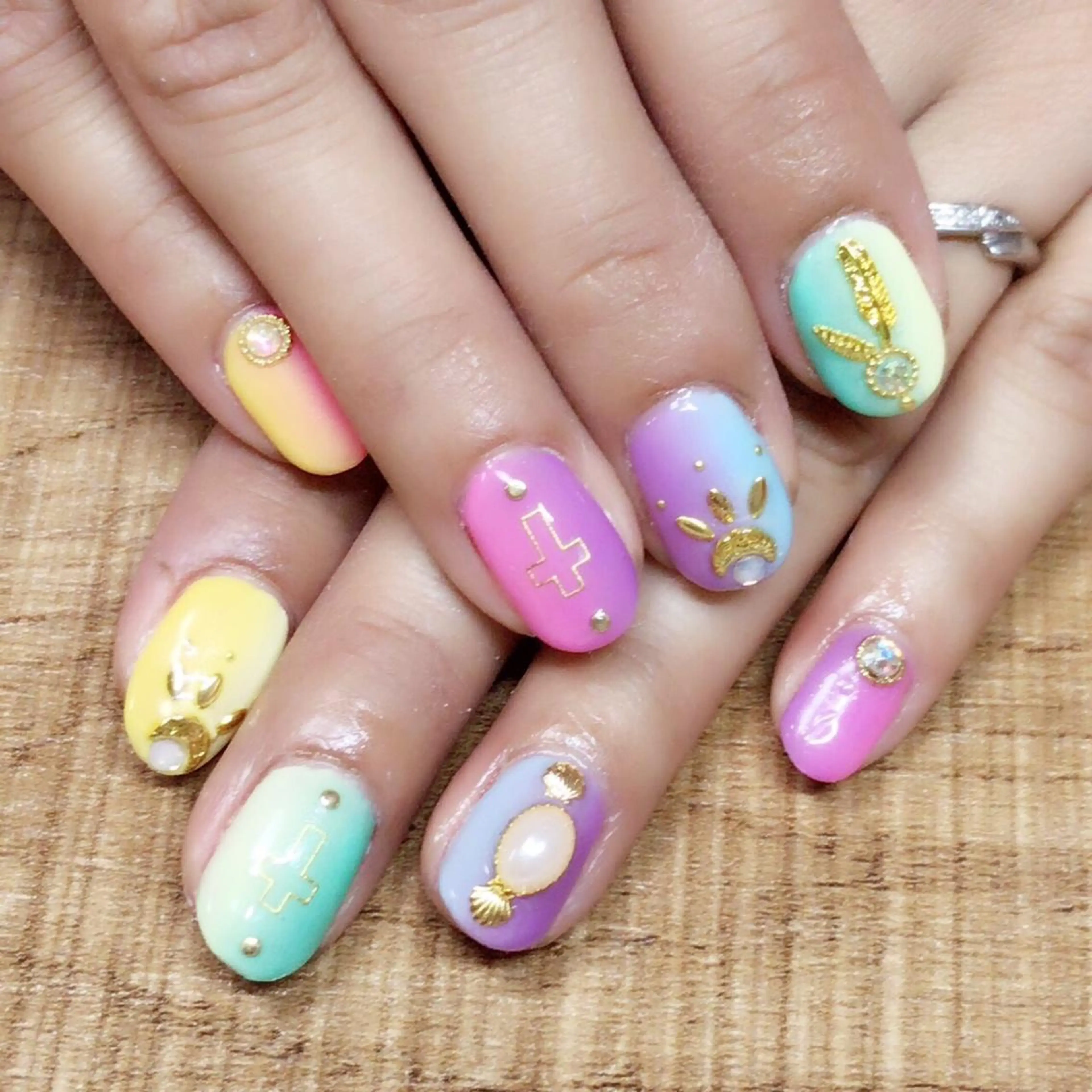 ネイル アートネイル 安藤 Charlotteのネイルデザイン