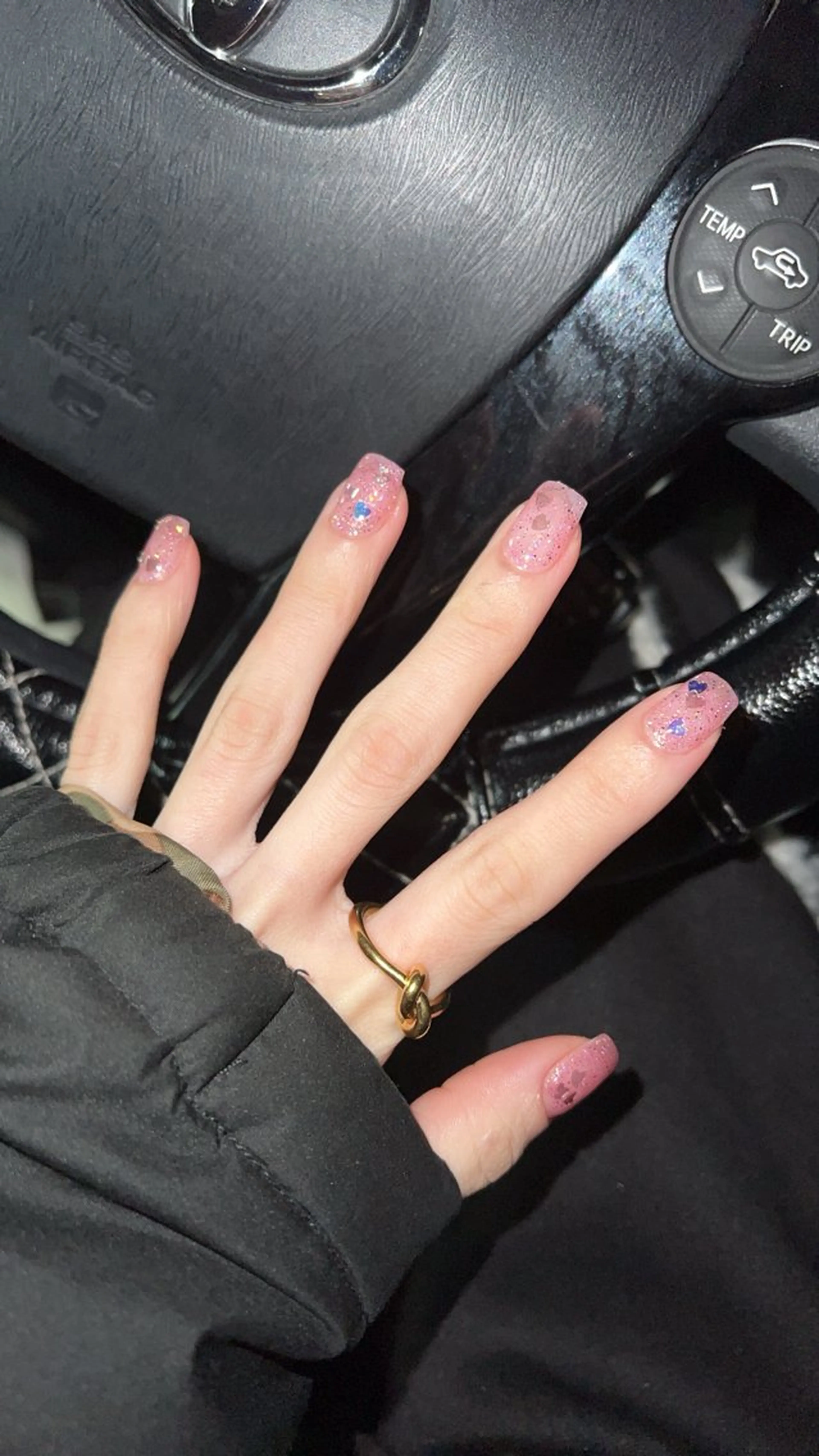 ネイル ハート キラキラネイル Nail Salon&School REPLENDA所属・REPLENDA/ azusa(石井梓)のネイルデザイン