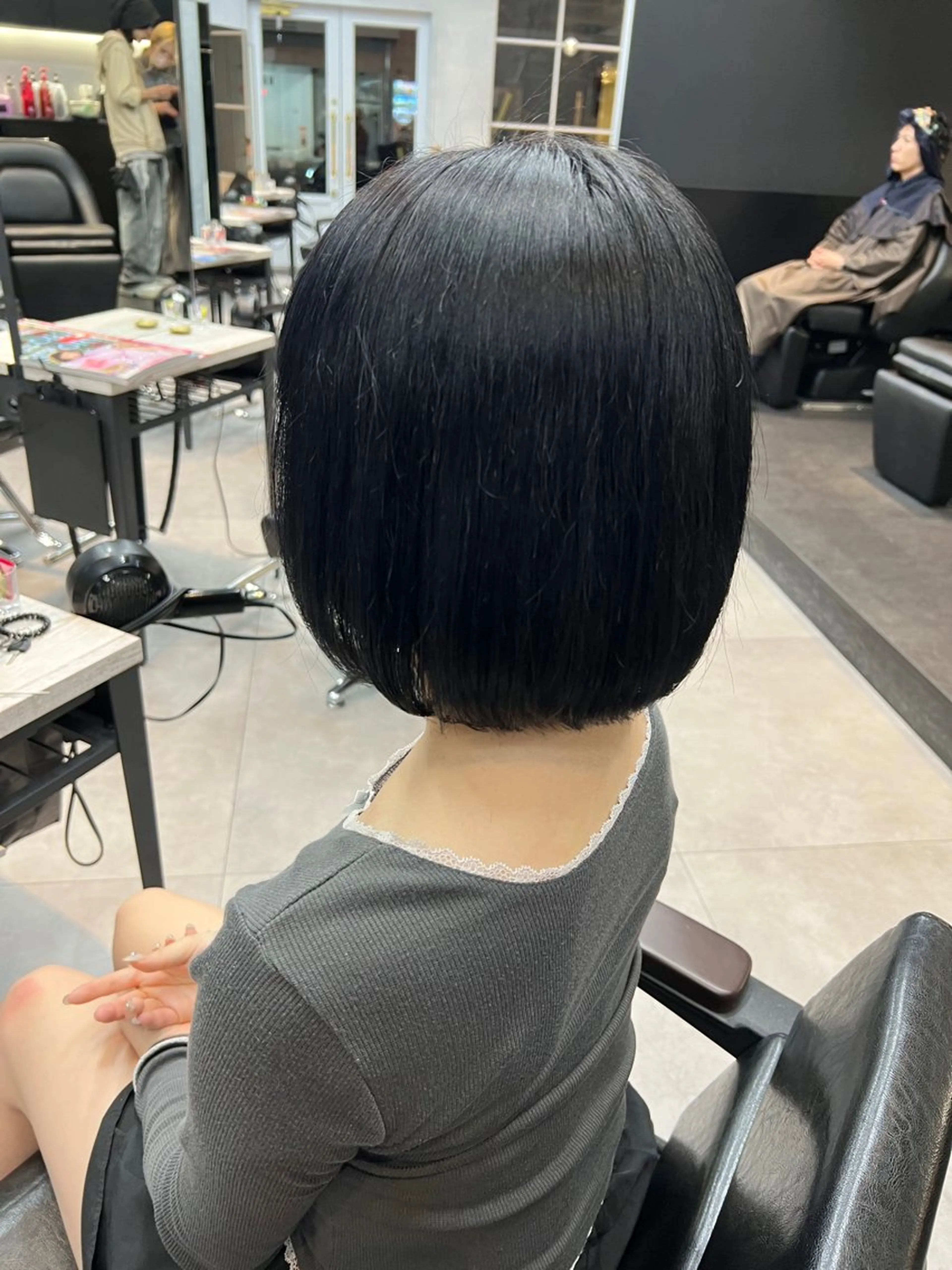 ショート カラー 黒髪 ブルーカラー ブルーブラック ボブ 🐬rara 🐬のヘアスタイル