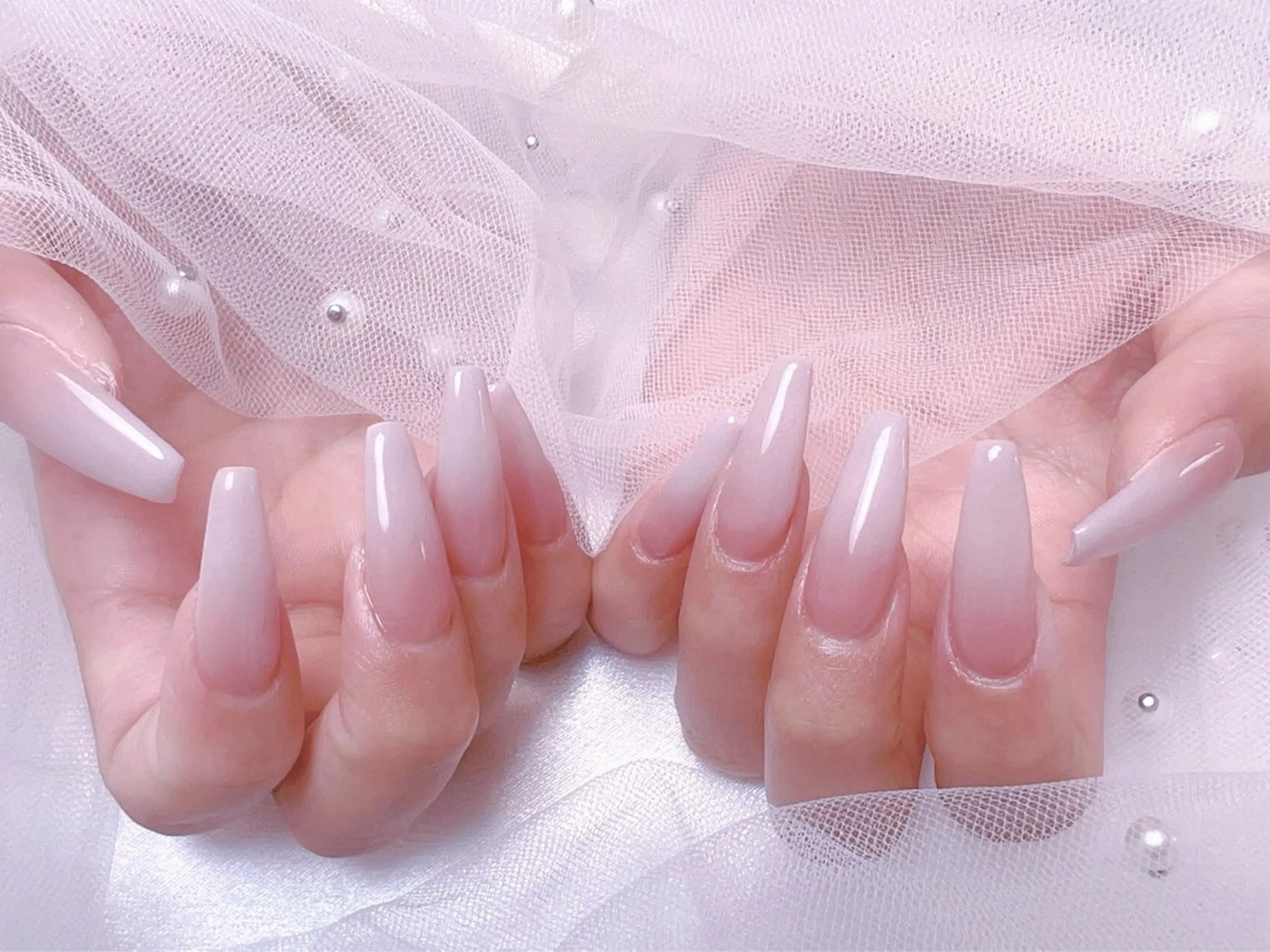 ネイル フレンチネイル ジェルネイル ハート 韓国ネイル マグネットネイル ハンドネイル ネイルサロン lotusのネイルデザイン