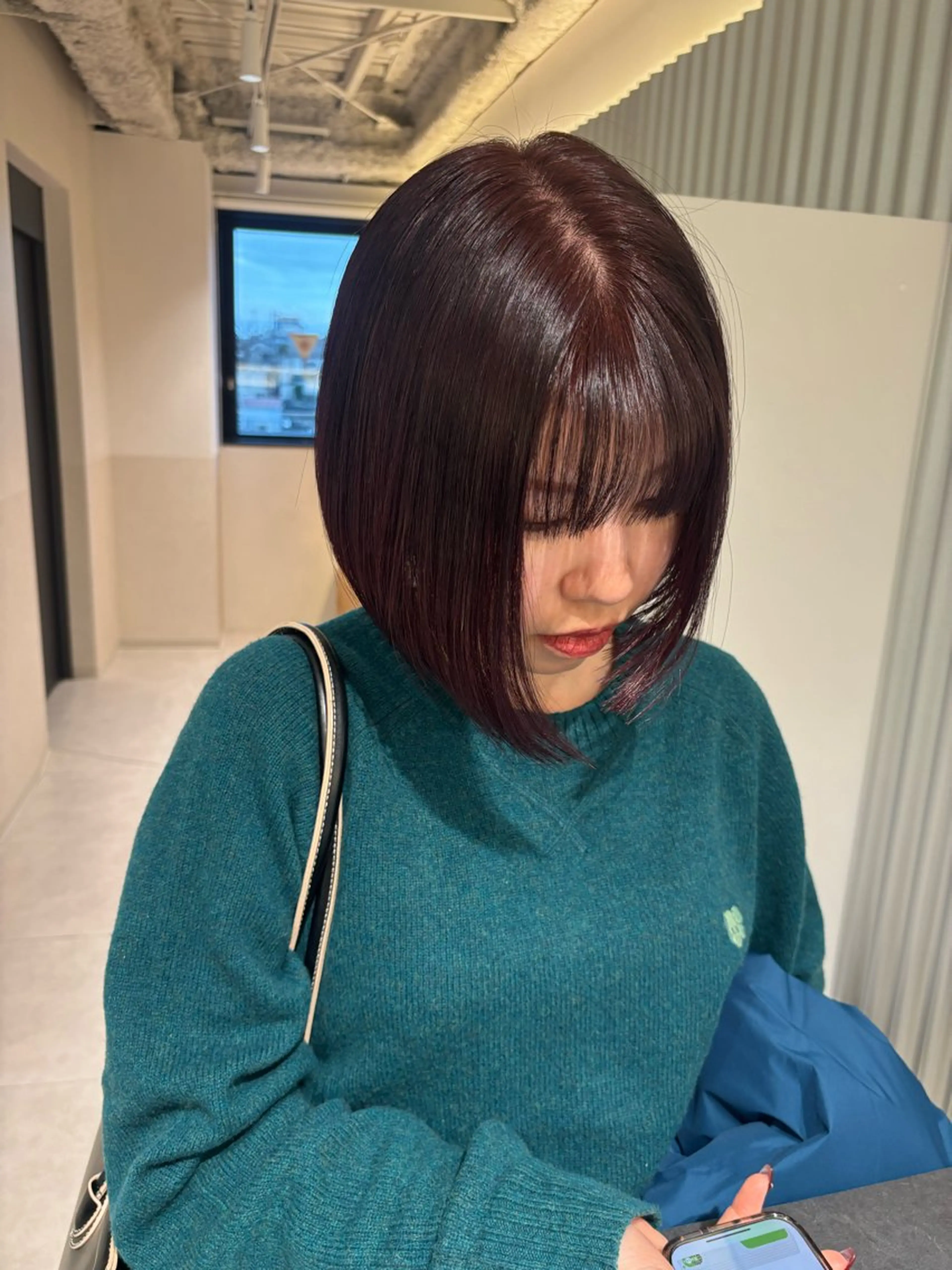 ショート カラー ヘアアレンジ ボルドーカラー カット ヘアカラー トリートメント ヘッドスパ 押切 響　のヘアスタイル