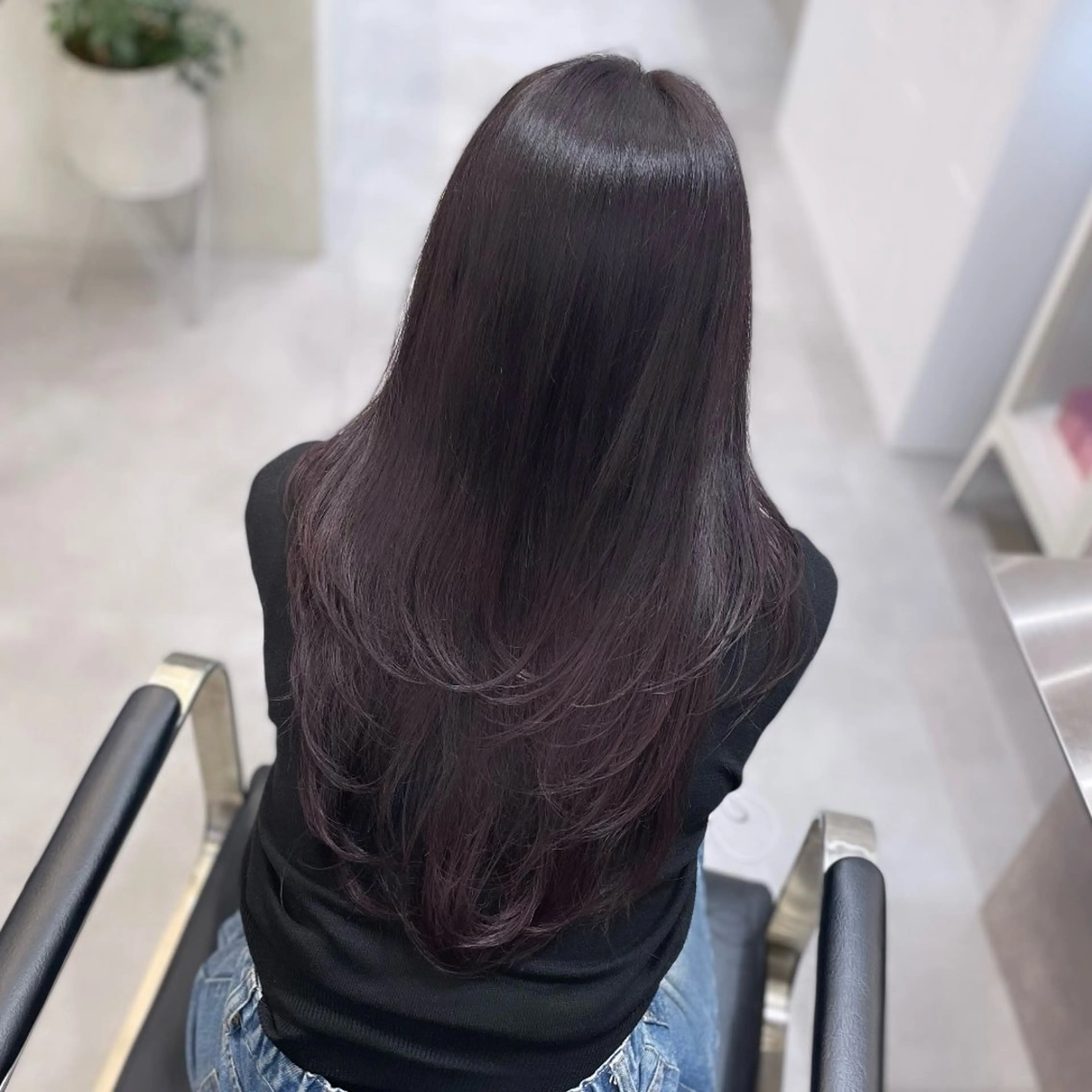 ロング カラー ディープラベンダー ラベンダーカラー レイヤーカット カット ヘアカラー Rui/透明感カラー 暖色/レイヤーカットのヘアスタイル