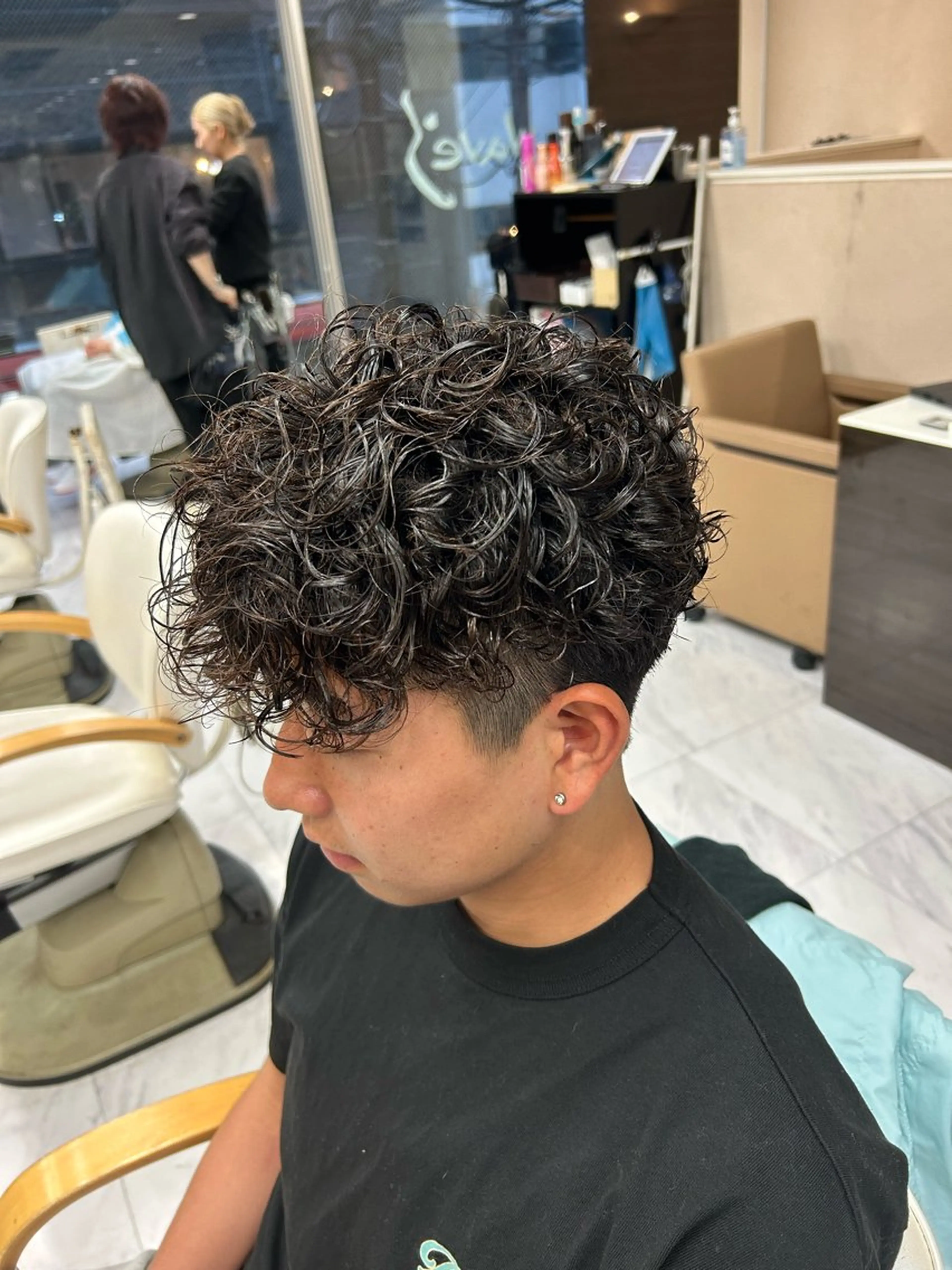 ショート パーマ メンズ メンズパーマ プードルパーマ プードルパーマ カット パーマ トリートメント メンズパーマ 💈後閑和真💈のヘアスタイル