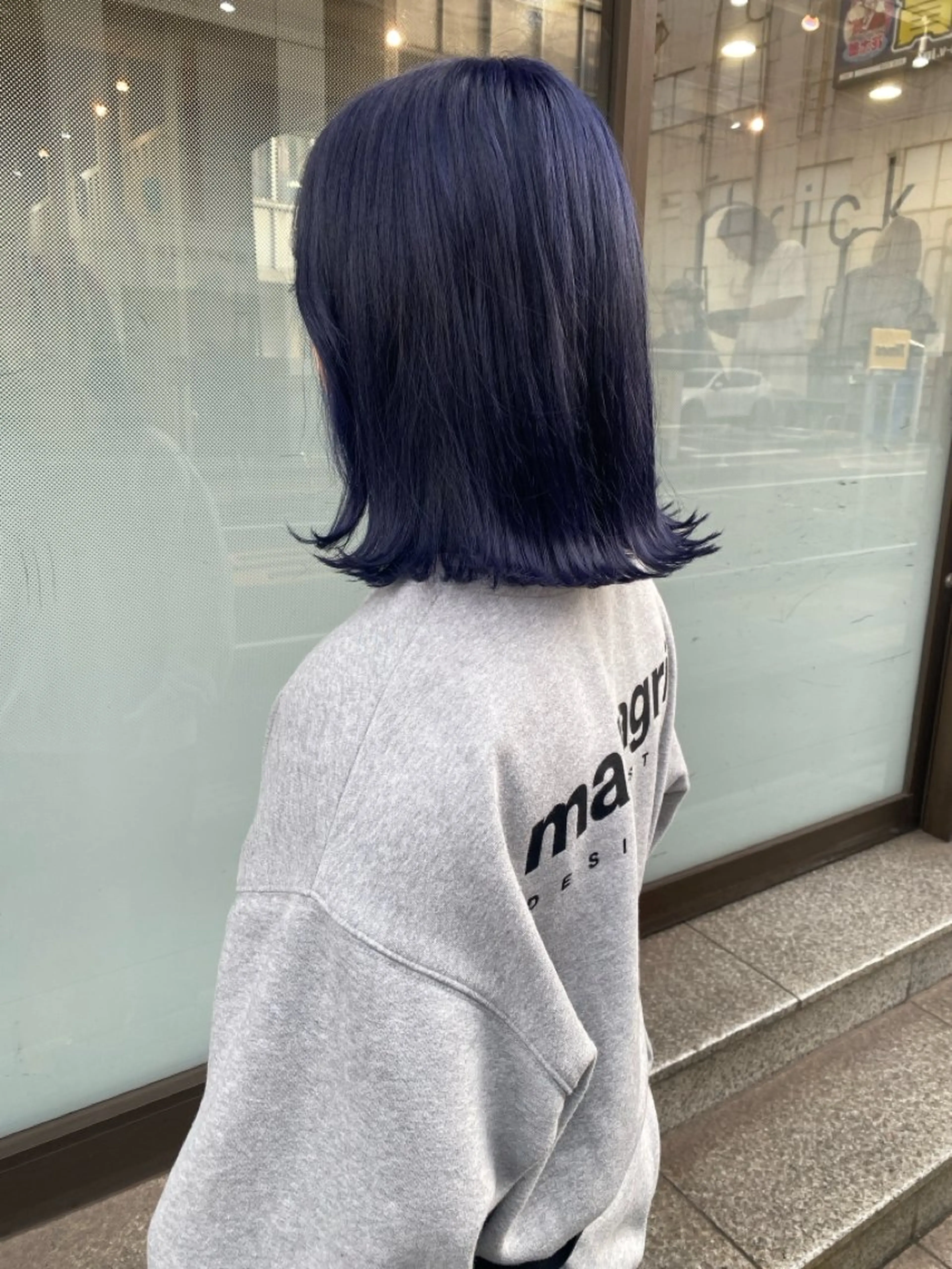 ミディアム カット ヘアカラー maeda yumiのヘアスタイル