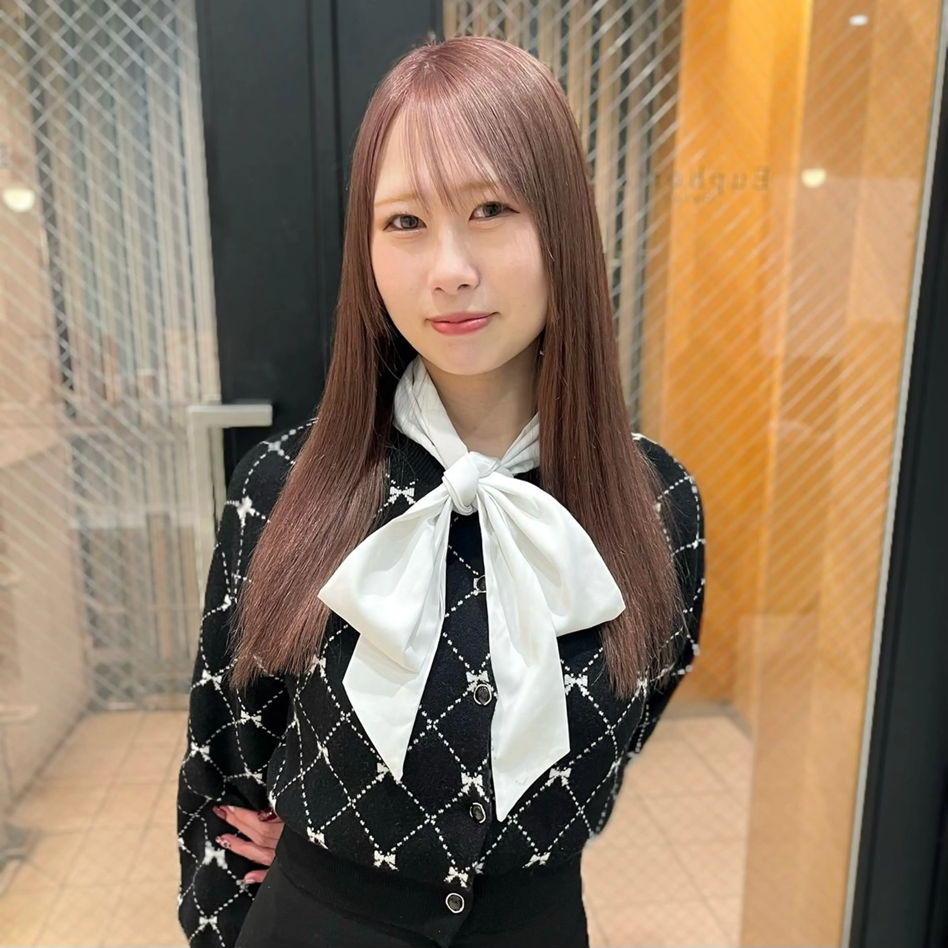 ロング カラー ベージュカラー ラベンダーカラー ラベンダーベージュ MEI🎀つやカラー 🎀レイヤー🎀渋谷のヘアスタイル