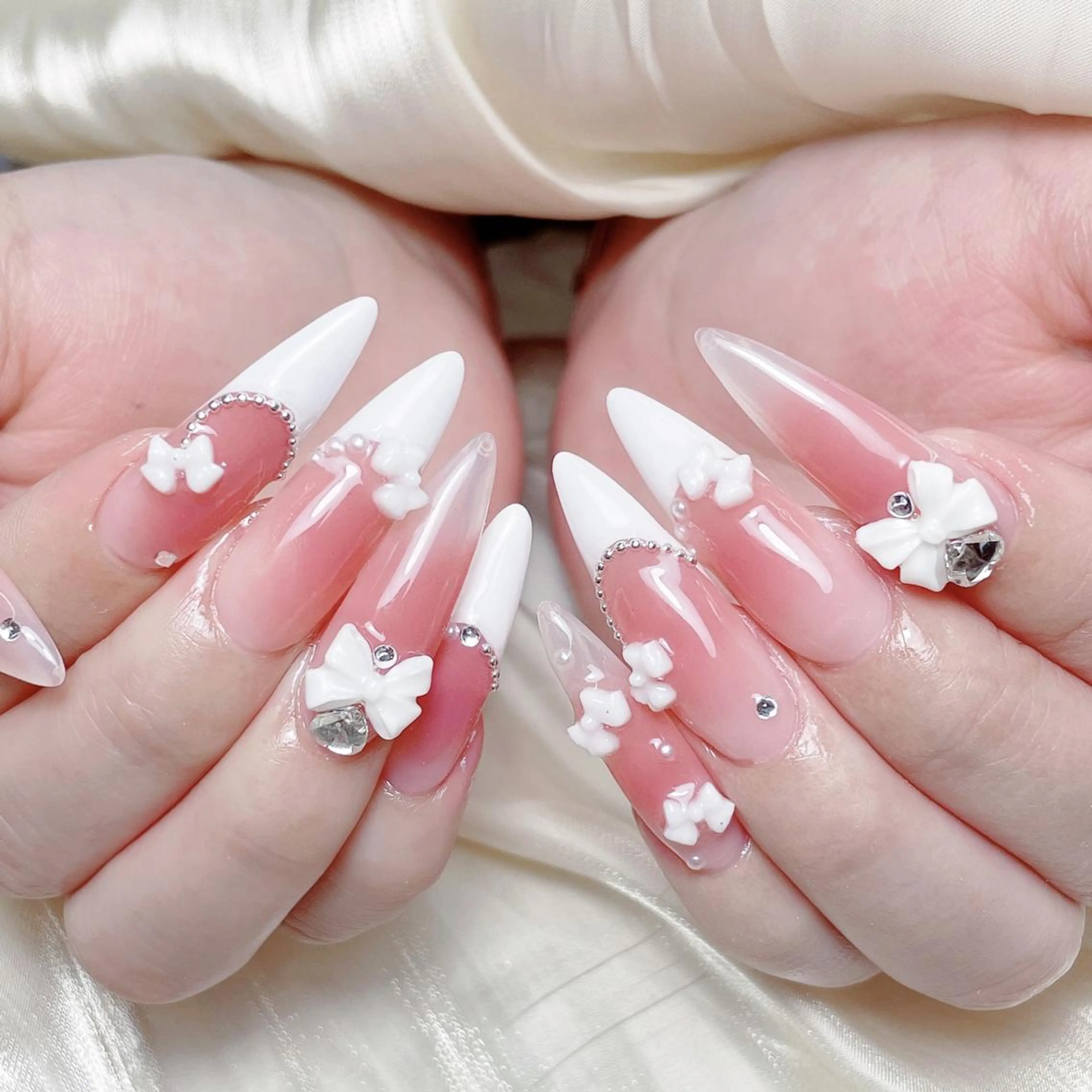 ネイル 定額デザインネイル queenのネイルデザイン