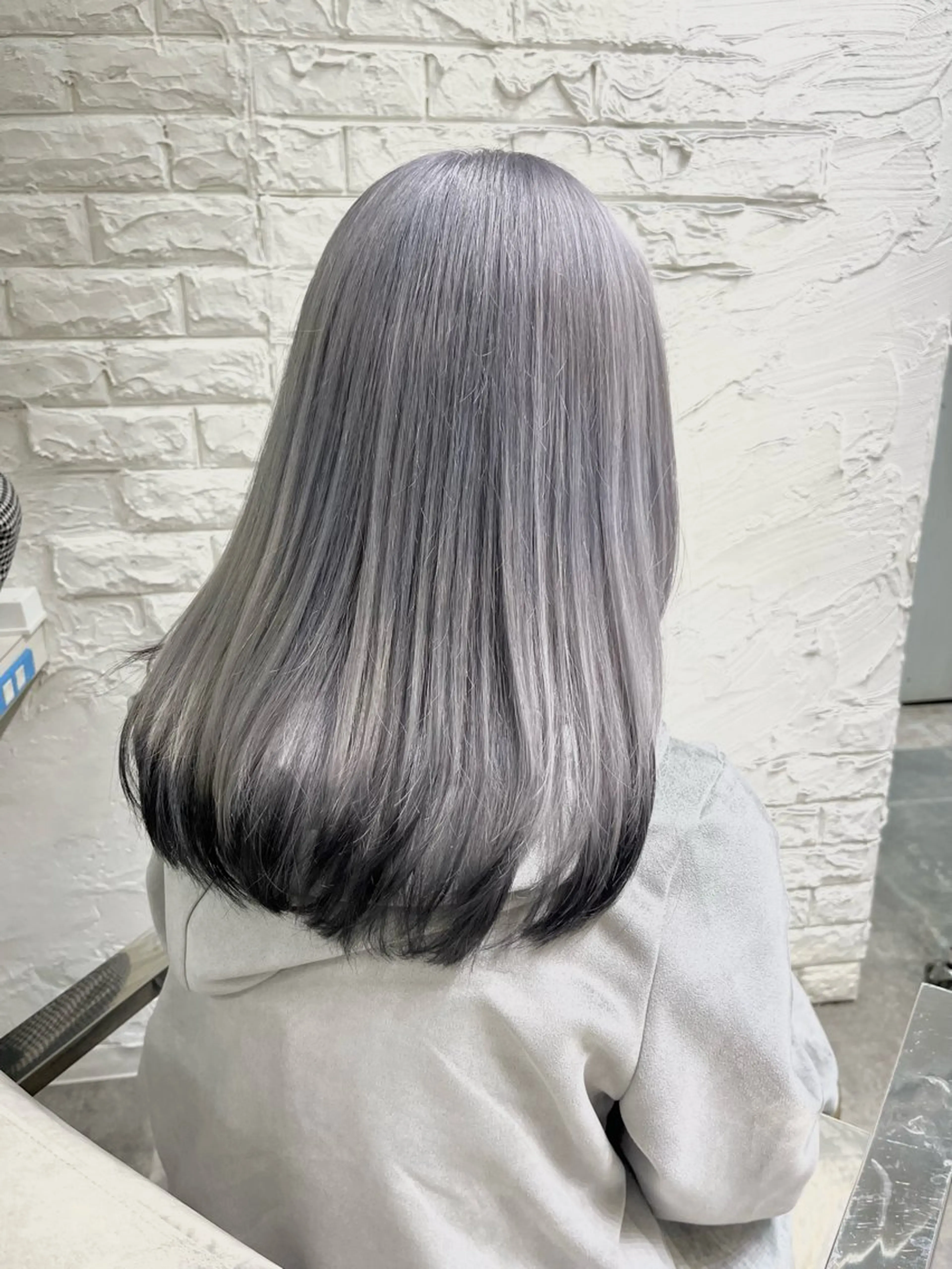 セミロング カラー ヘアカラー uros.所属・🩵aiko / モデル募集中️🩵のヘアスタイル