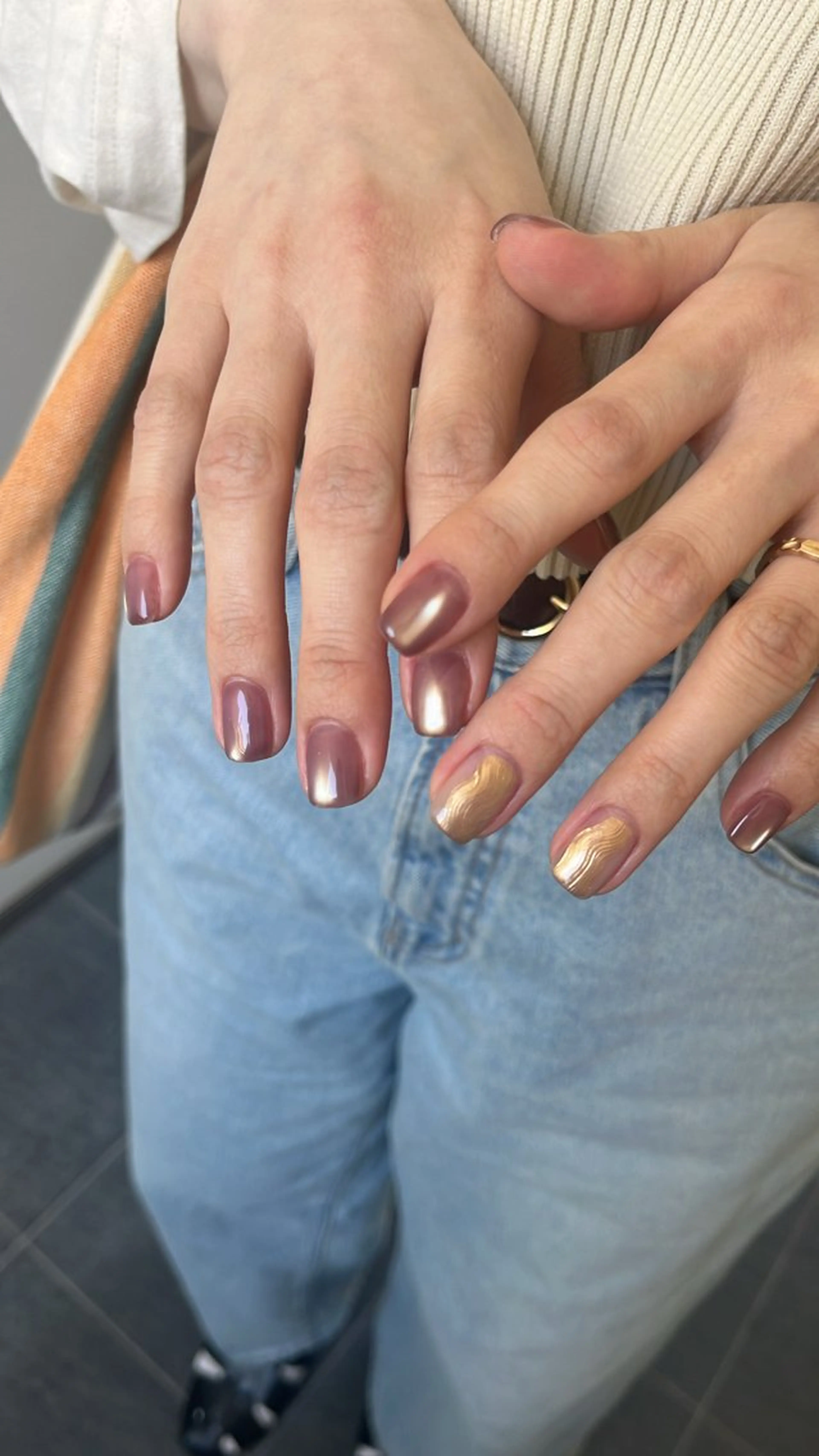 ネイル マグネットネイル ニュアンスネイル naru .のネイルデザイン