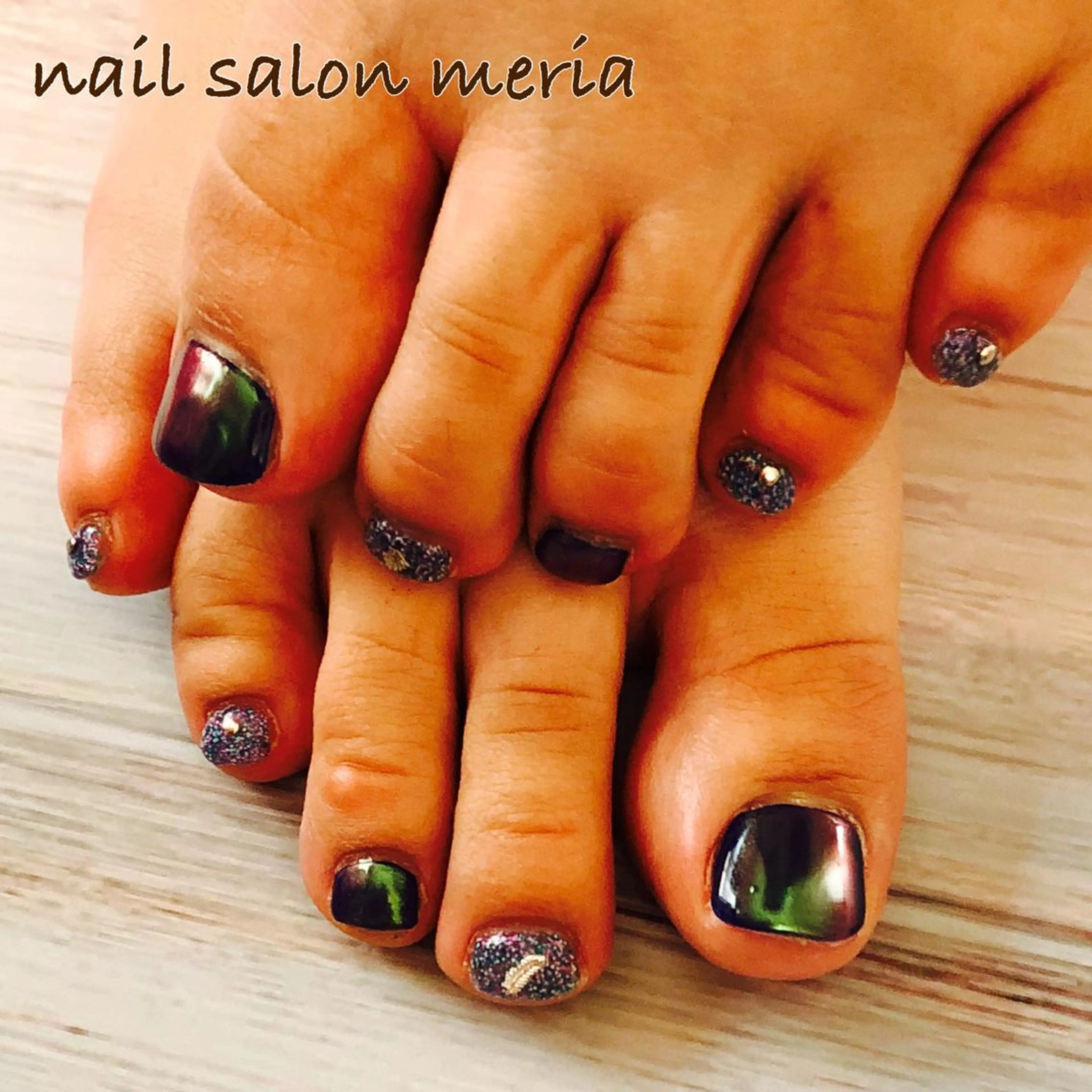 ネイル オーロラネイル プライベートビューティーサロンメリア所属・ビューティーサロン meriaのネイルデザイン