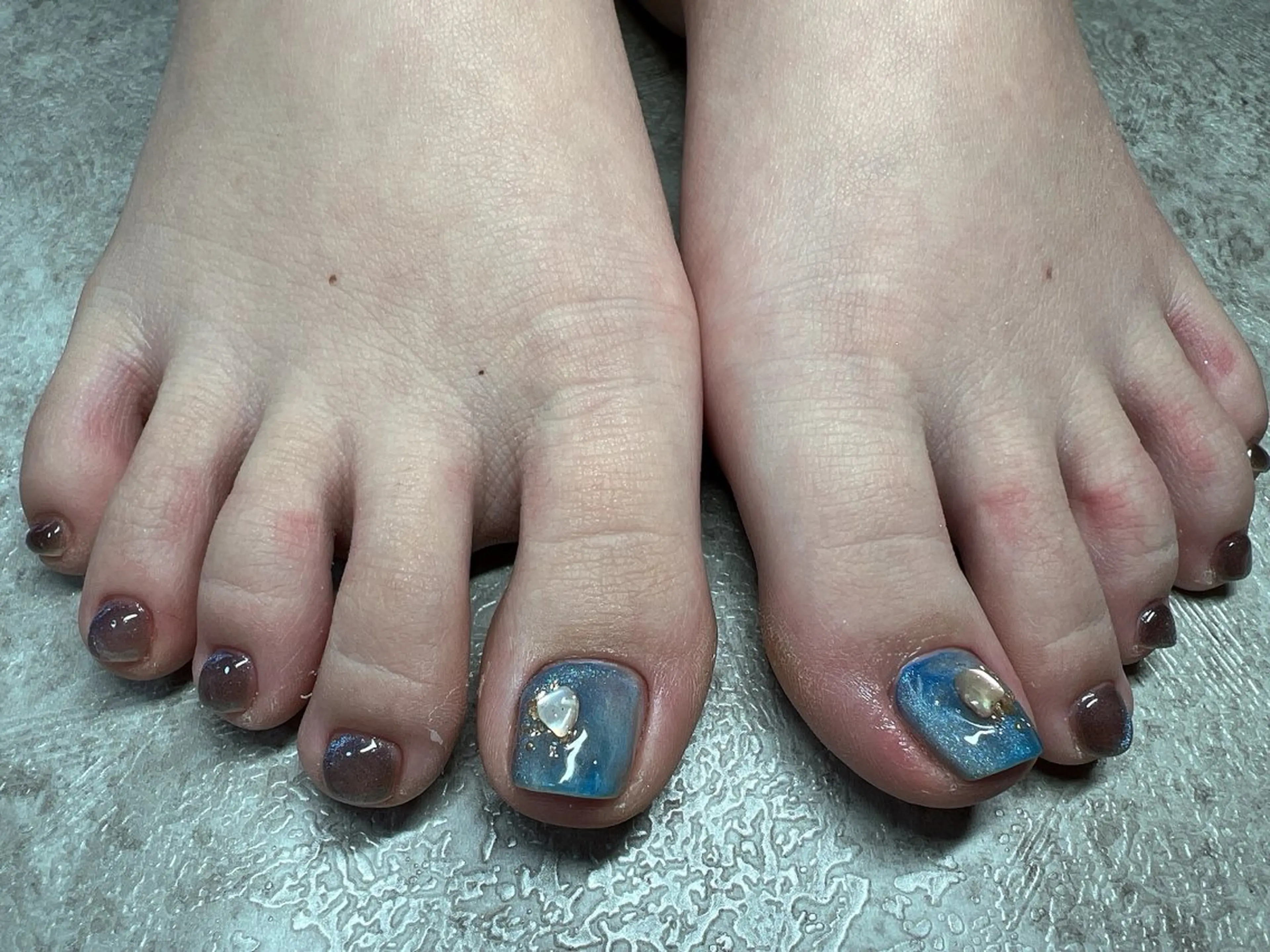 ネイル フットネイル Lavish nailのネイルデザイン