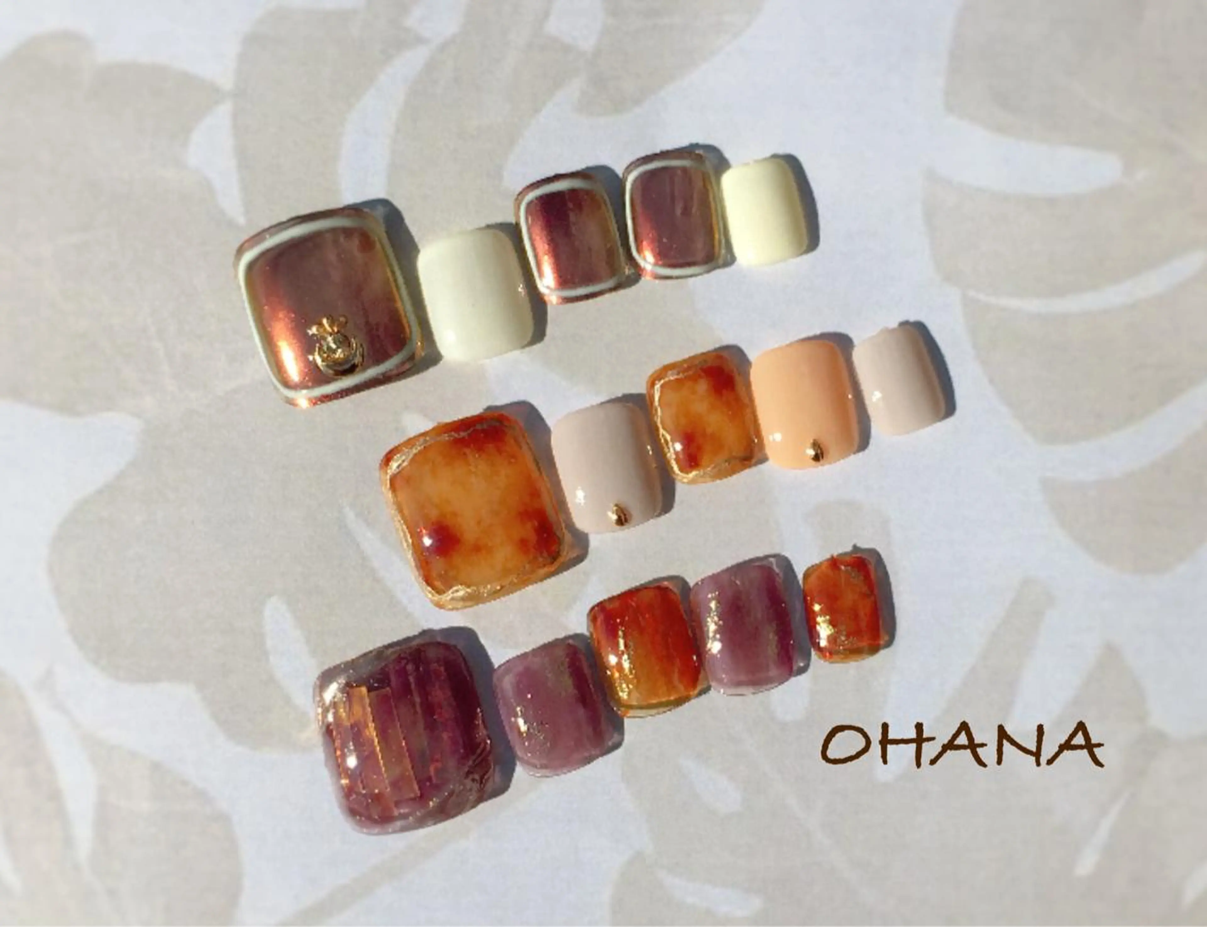 ネイル べっ甲ネイル フットネイル ラメ(グリッター) ラメグラデーション マグネットネイル nailroom  OHANA所属・nailroom OHANA🌴のネイルデザイン