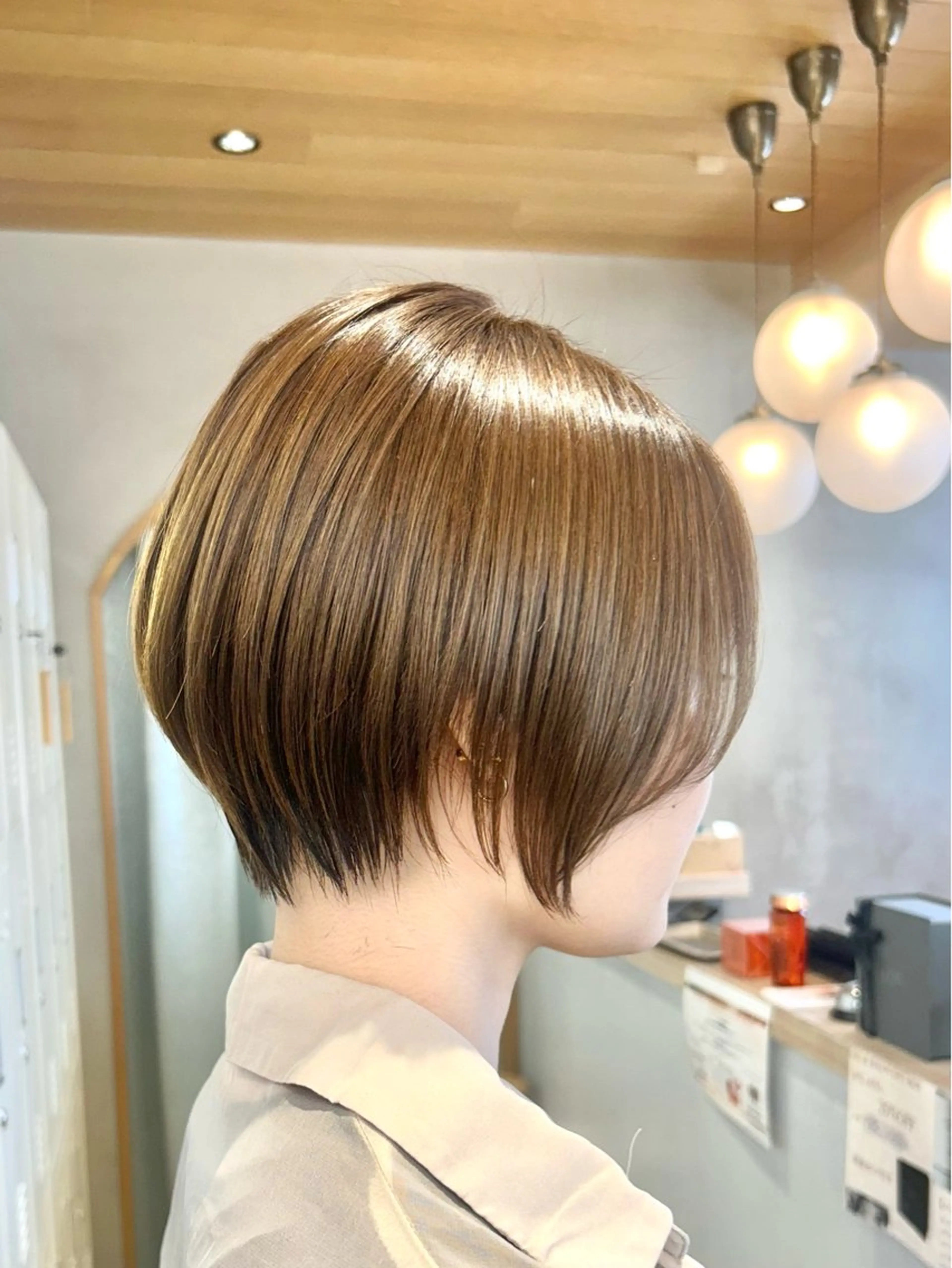 ショート カット ヘアカラー トリートメント 🩵縮毛矯正/ブリー チ/髪質改善/いつかのヘアスタイル