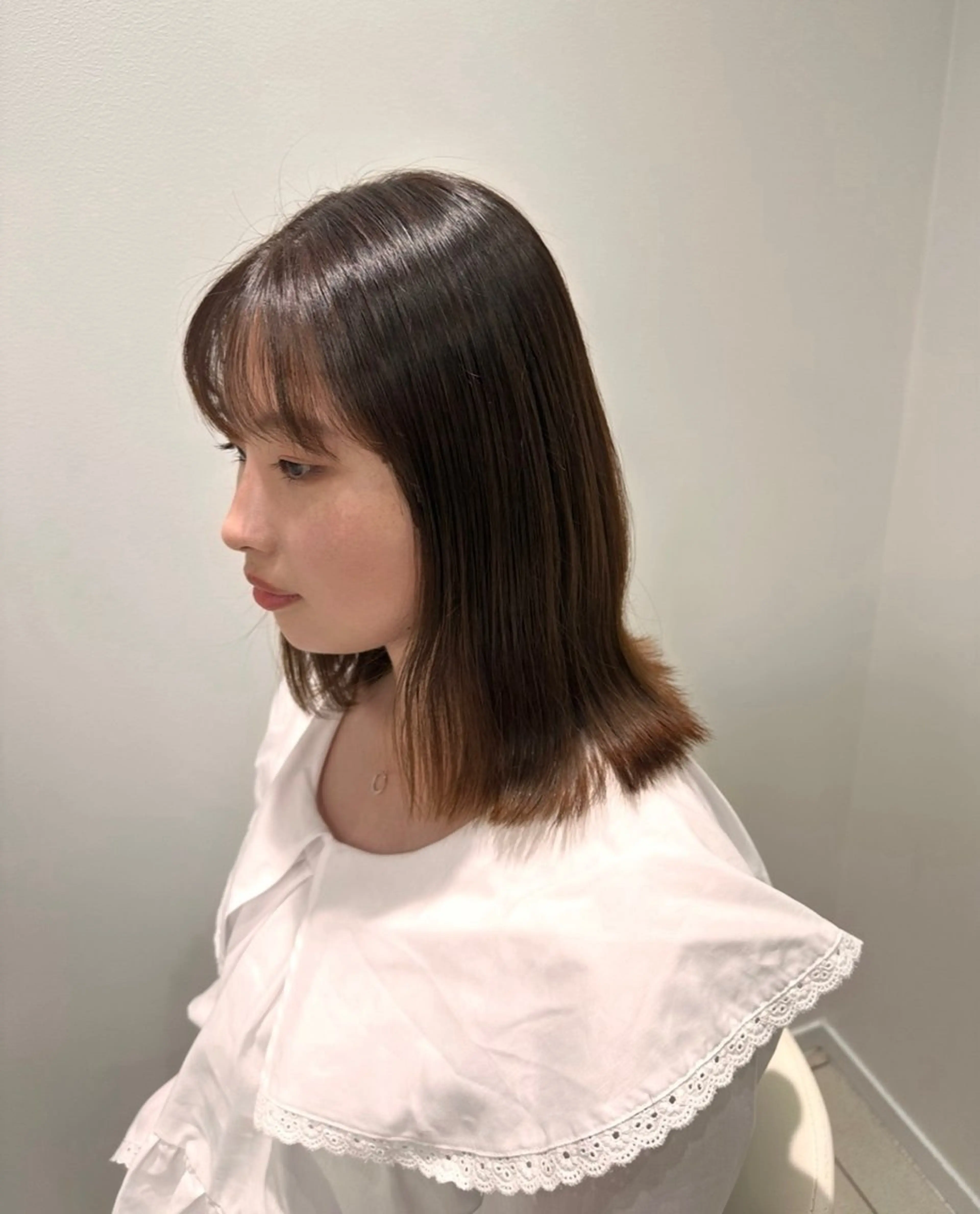 ミディアム カラー カット ヘアカラー トリートメント 透明感ブラウンカラー 🫧レイヤー🩰好実のヘアスタイル