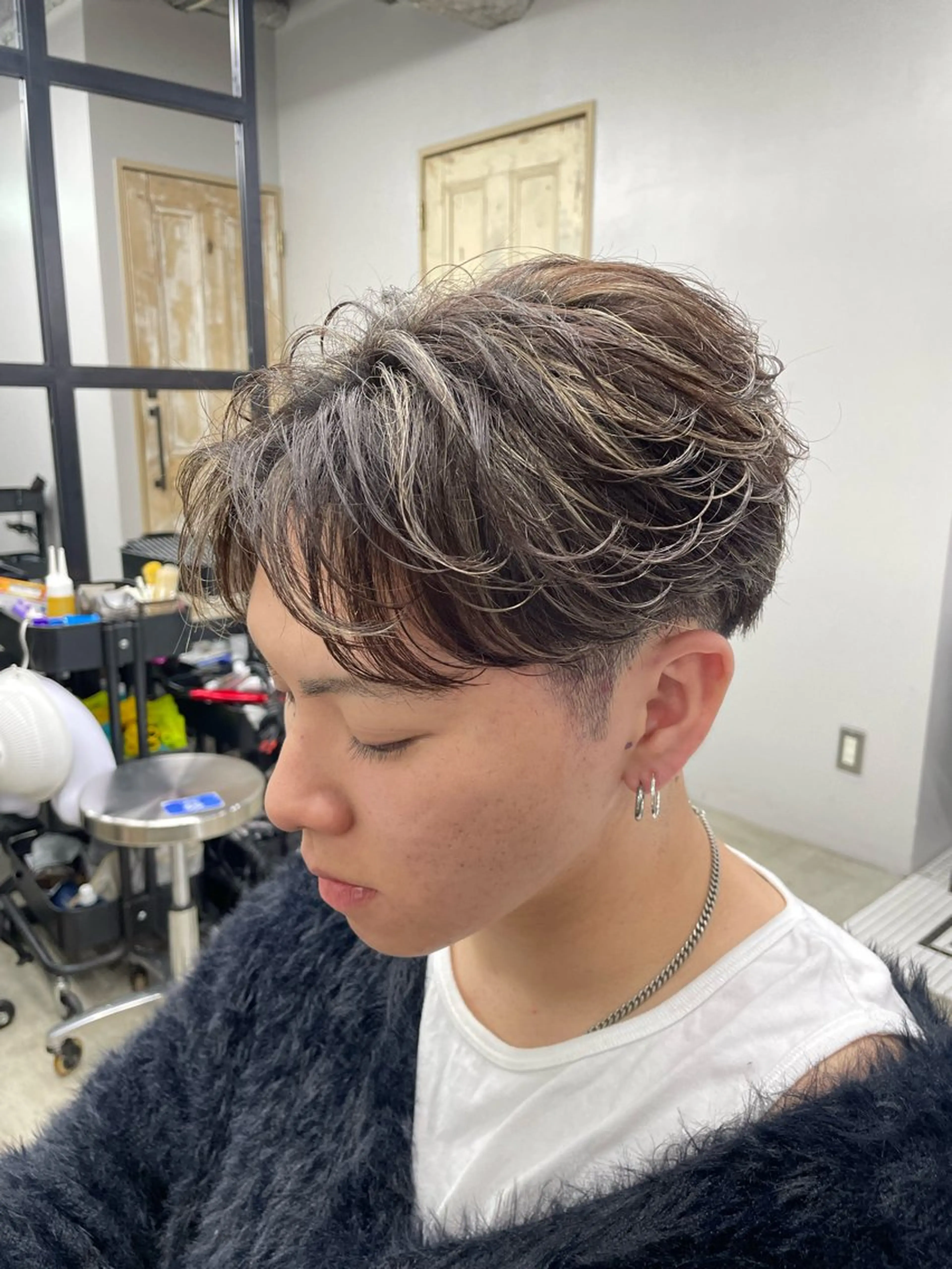 パーマ メンズ カット パーマ トリートメント ヘアセット 新宿/韓国ヘア/ 髪質改善ストレートのヘアスタイル