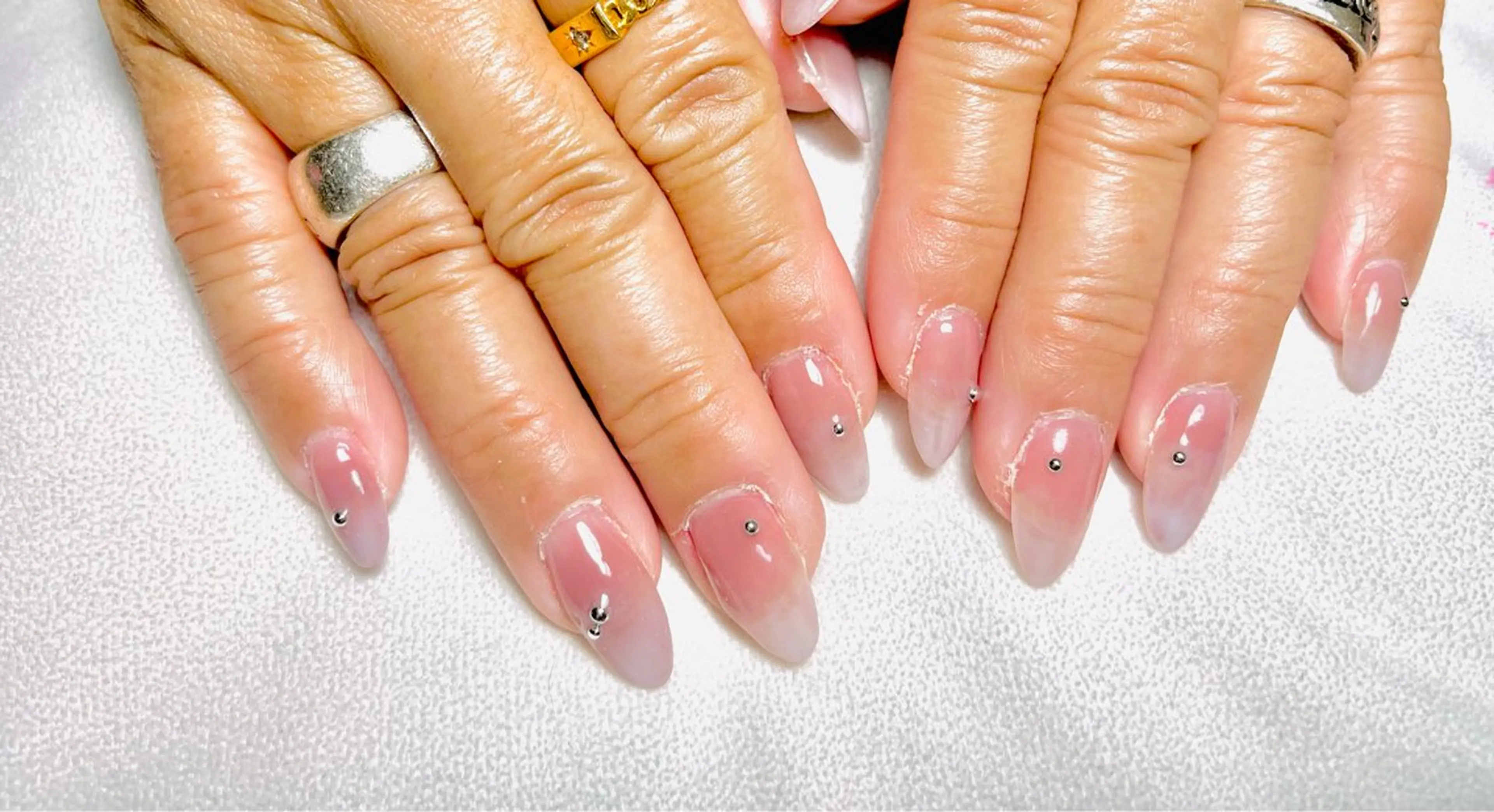 ネイル 長さ出し ネイルチップ ハンドネイル ⭐️ saki⭐️のネイルデザイン